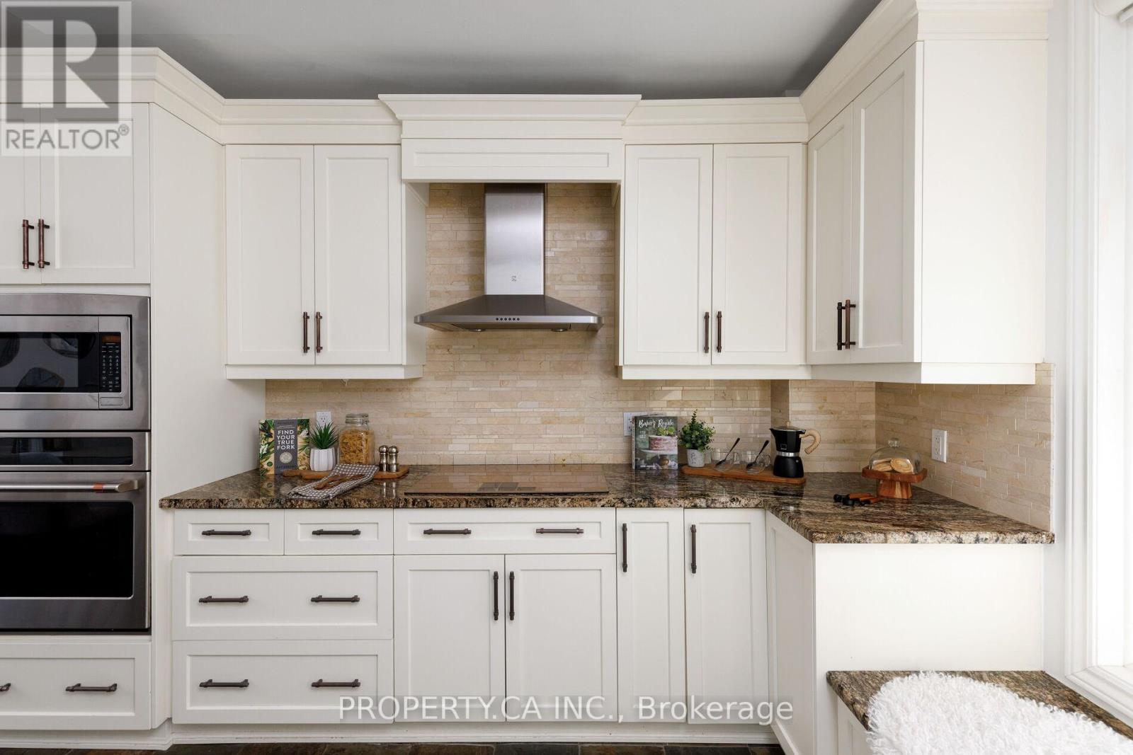 14 Galt Avenue, Toronto, Ontario  M4M 2Z1 - Photo 12 - E12799424