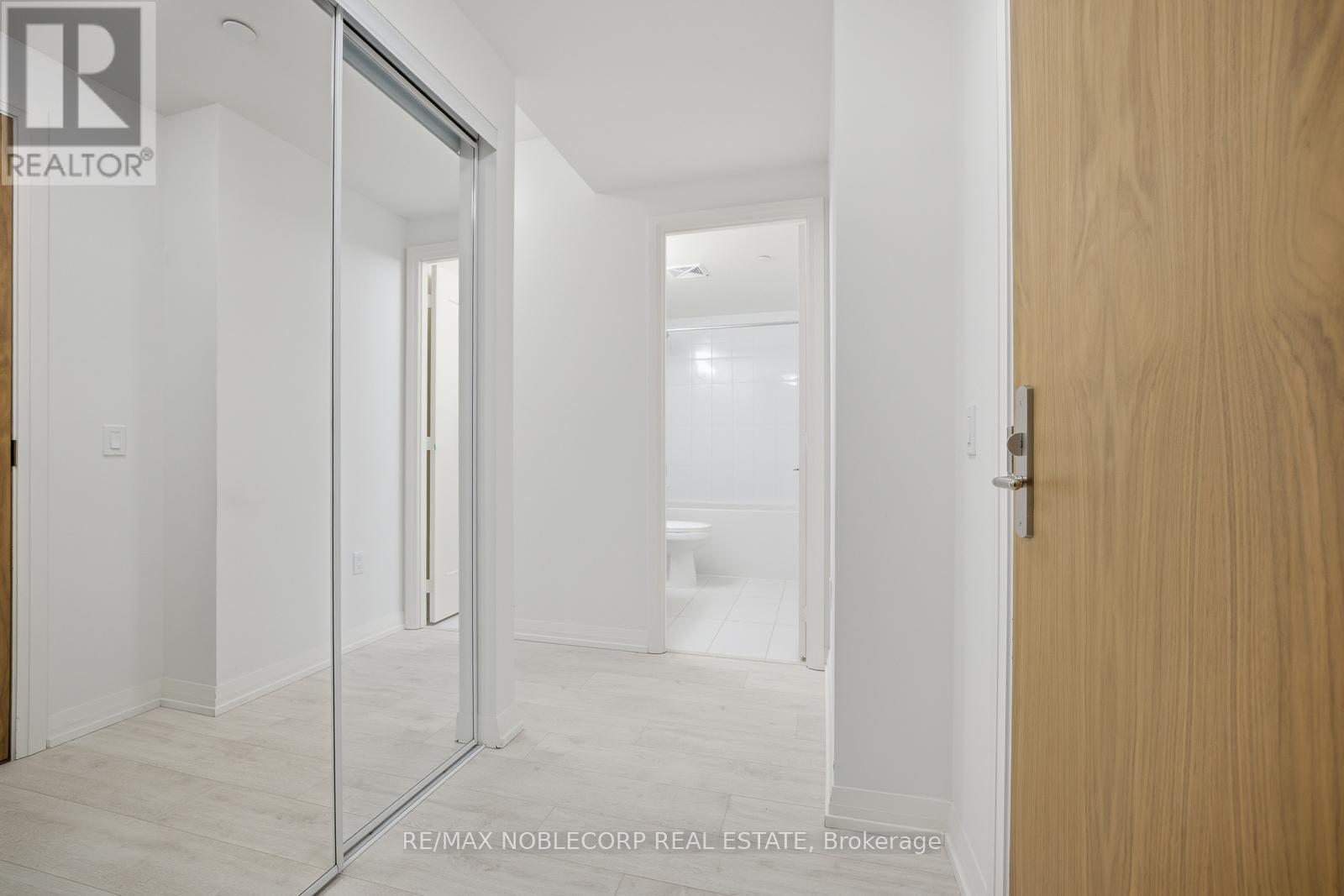 303 - 27 Korda Gate, Vaughan, Ontario  L4K 0P6 - Photo 14 - N12799356