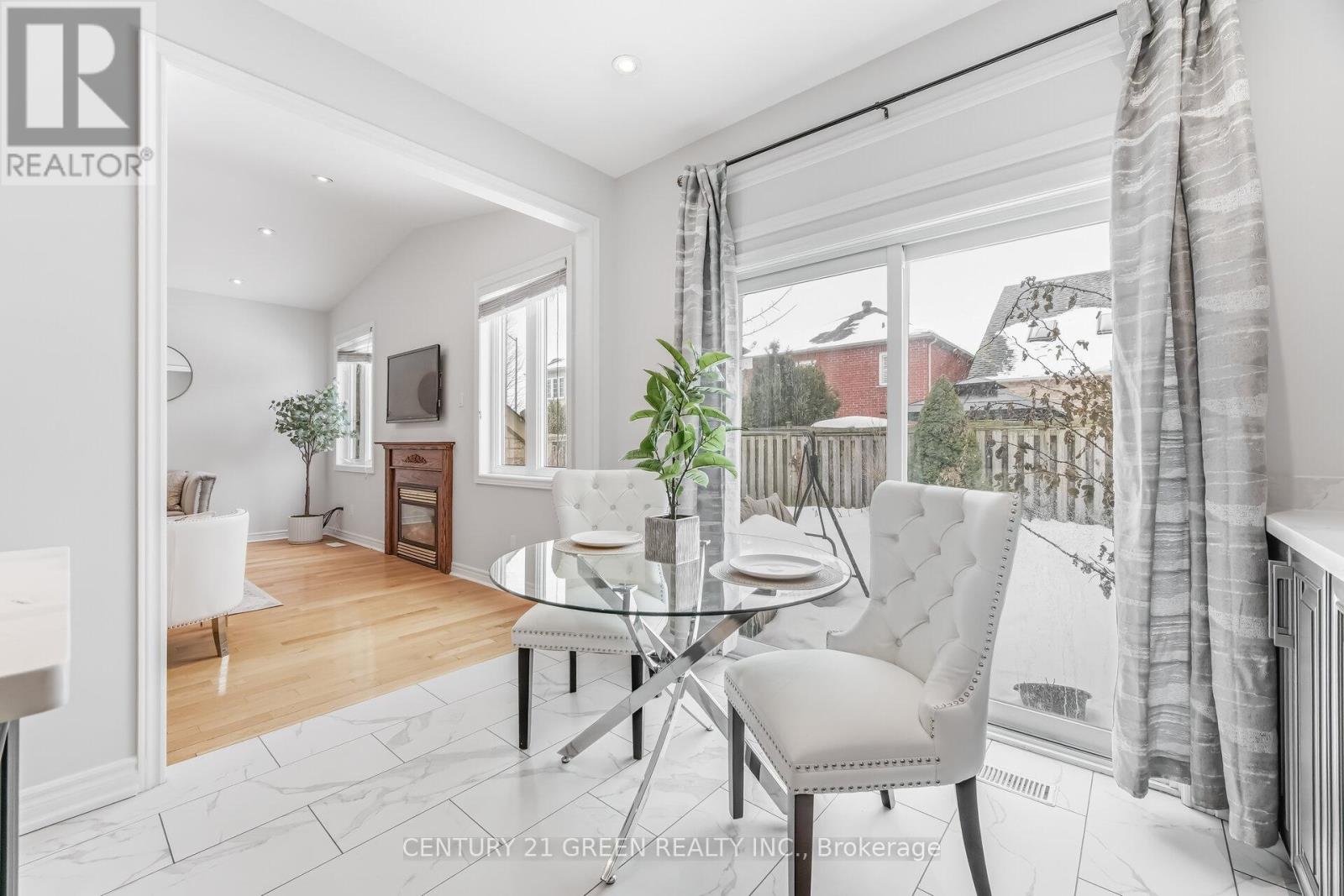 27 Outlook Terrace Drive, Markham, Ontario  L6E 1J9 - Photo 17 - N12799362