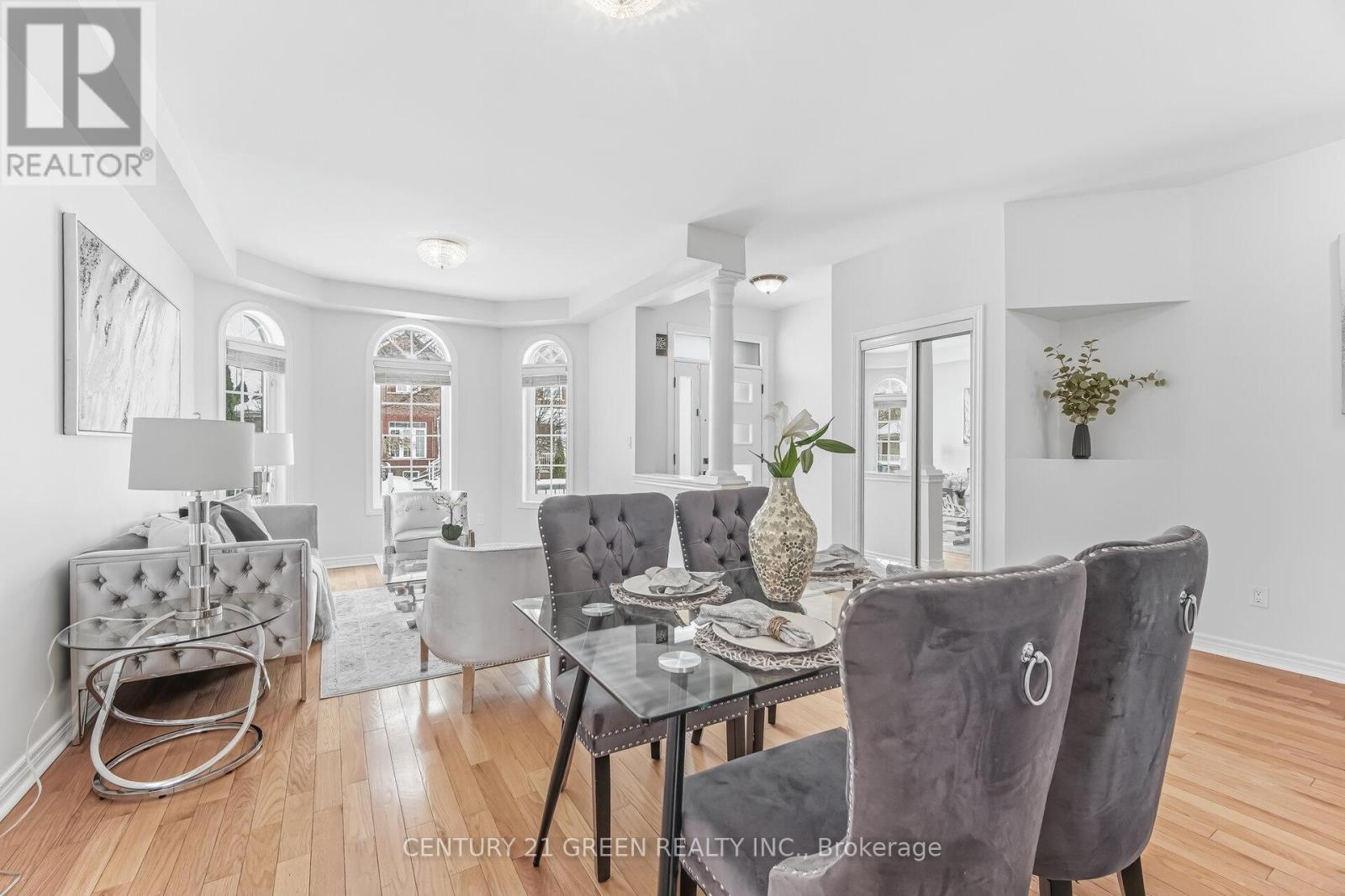 27 Outlook Terrace Drive, Markham, Ontario  L6E 1J9 - Photo 9 - N12799362