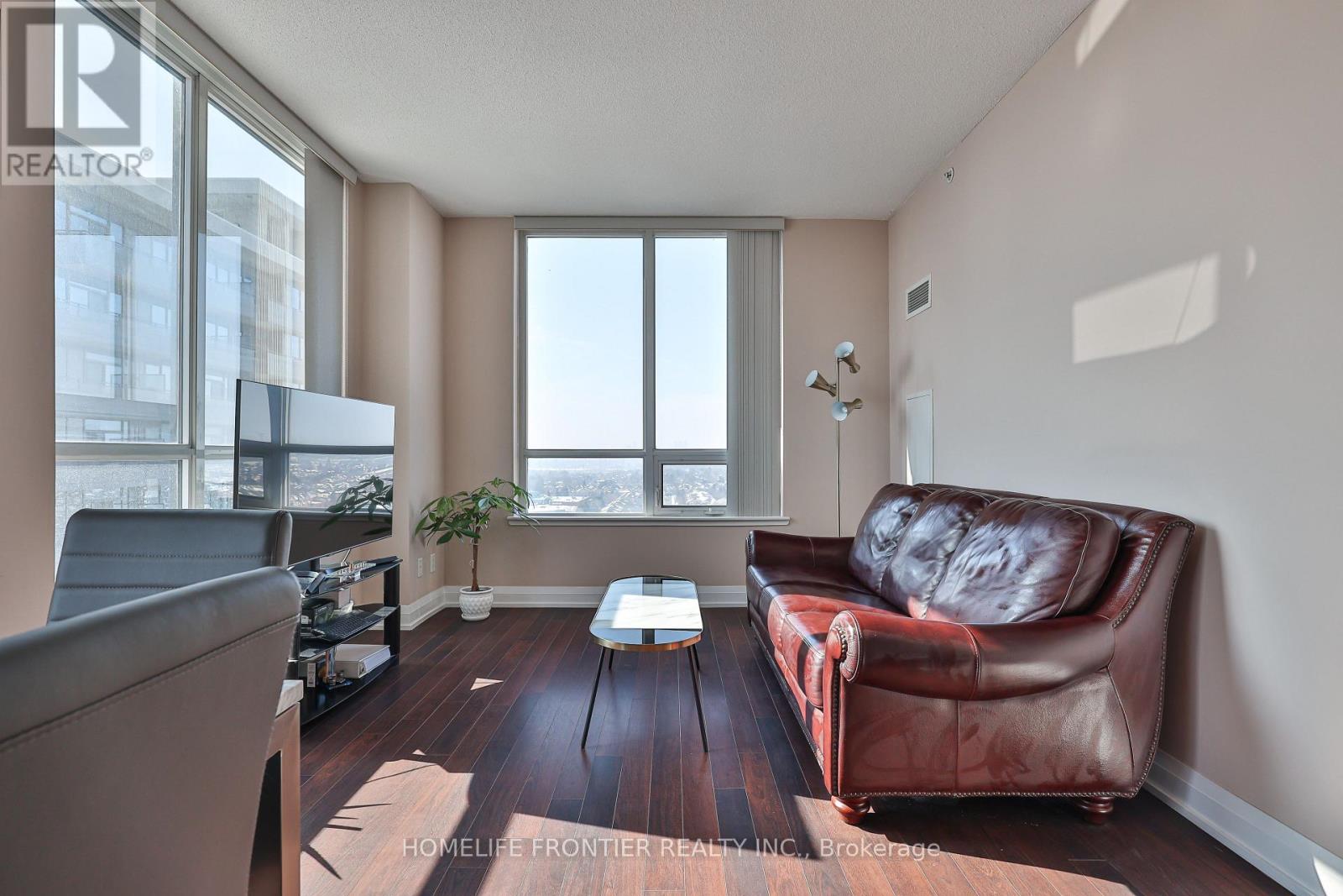 1408 - 75 North Park Road, Vaughan, Ontario  L4J 0H8 - Photo 7 - N12799402