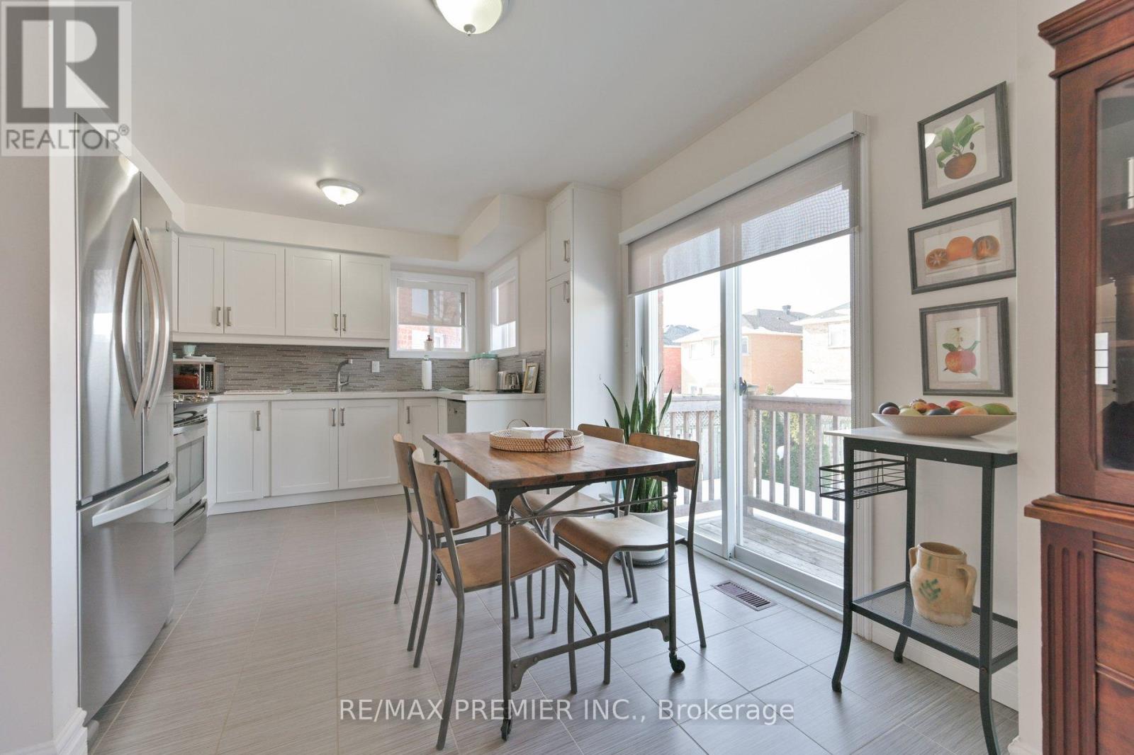 190 St Joan Of Arc Avenue, Vaughan, Ontario  L6A 3B9 - Photo 12 - N12799422