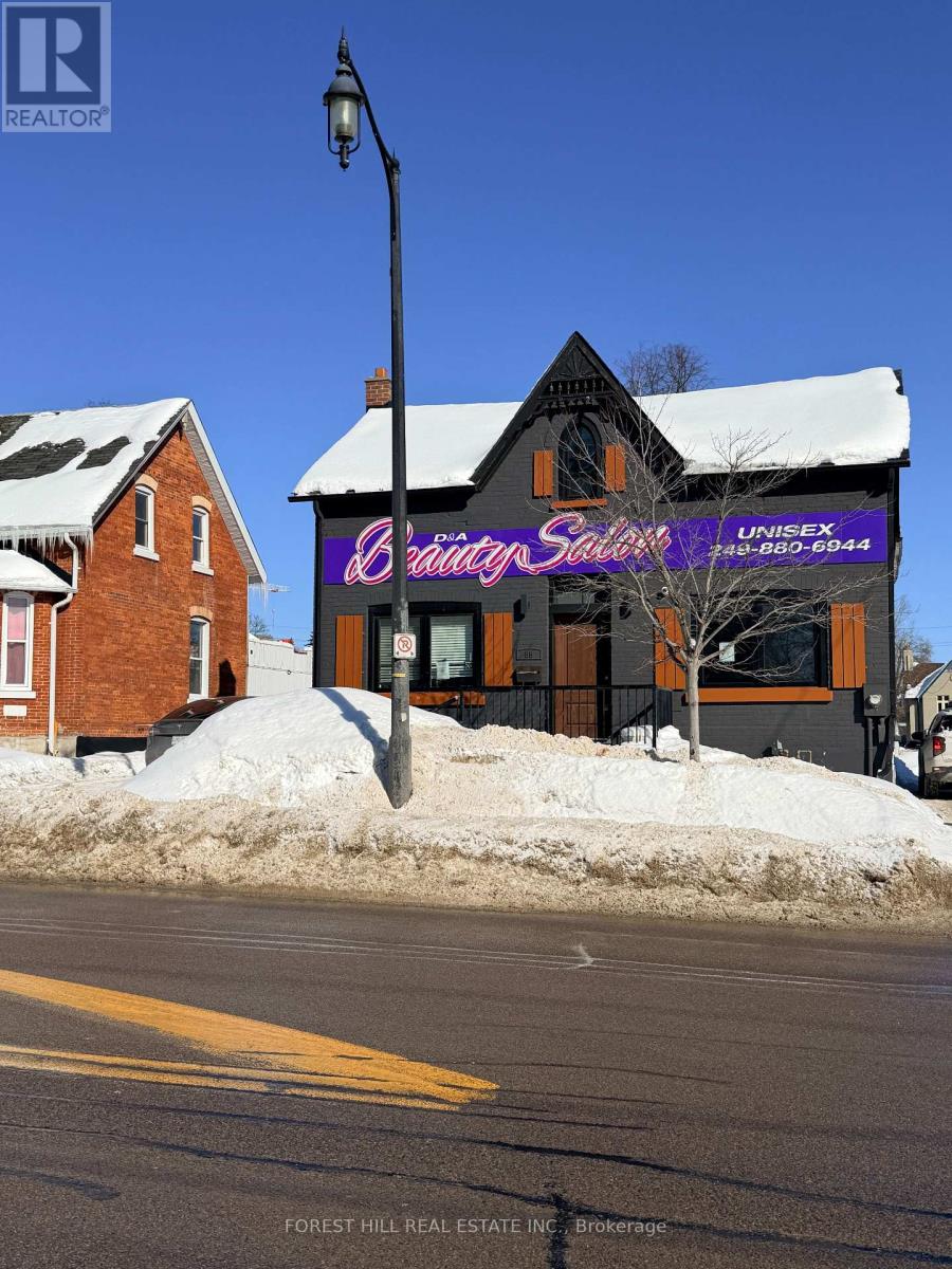 89 Toronto Street, Barrie, Ontario  L4N 1V1 - Photo 2 - S12799484