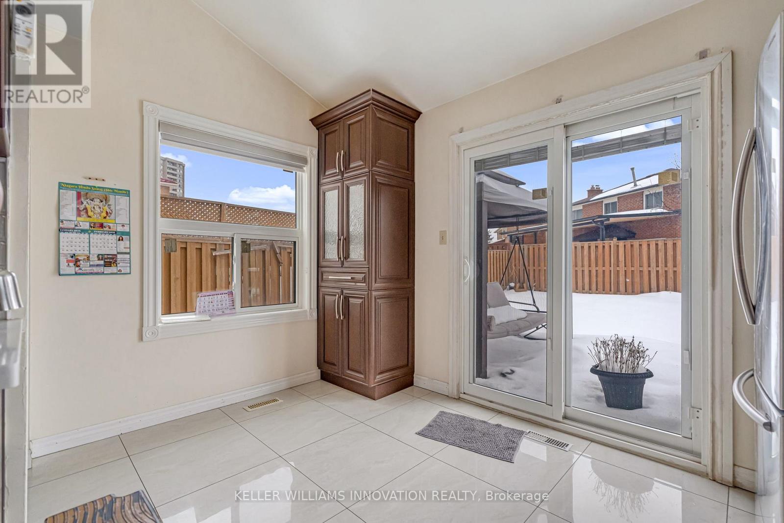 161 Havelock Drive, Brampton, Ontario  L6W 4G4 - Photo 14 - W12799396