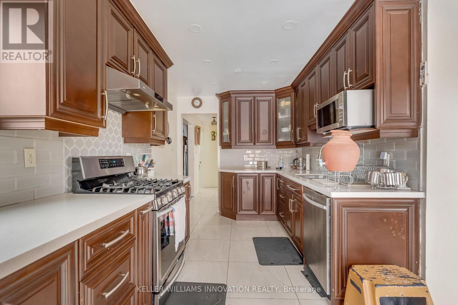 161 Havelock Drive, Brampton, Ontario  L6W 4G4 - Photo 17 - W12799396