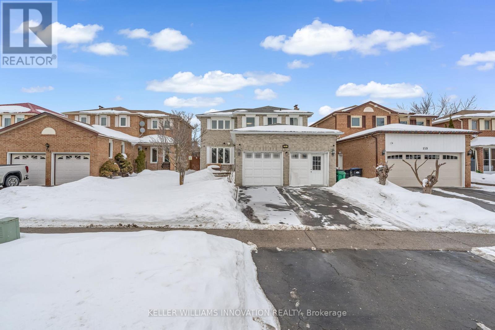 161 Havelock Drive, Brampton, Ontario  L6W 4G4 - Photo 2 - W12799396