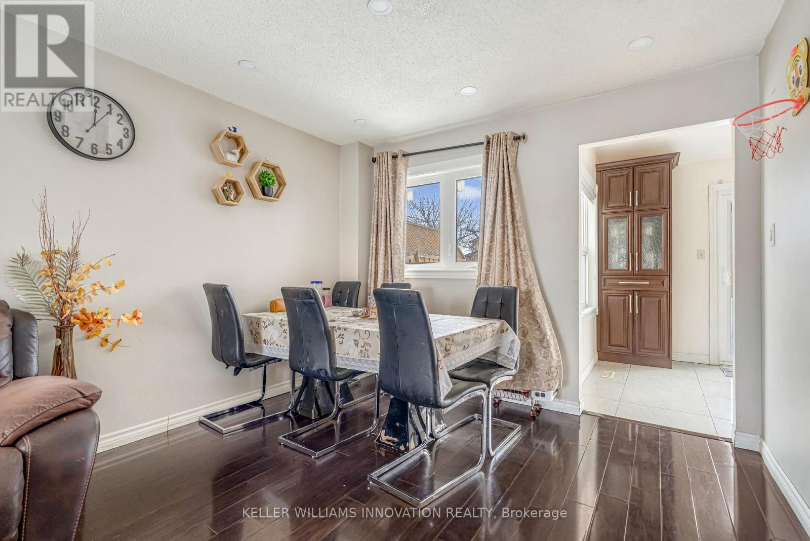 161 Havelock Drive, Brampton, Ontario  L6W 4G4 - Photo 6 - W12799396