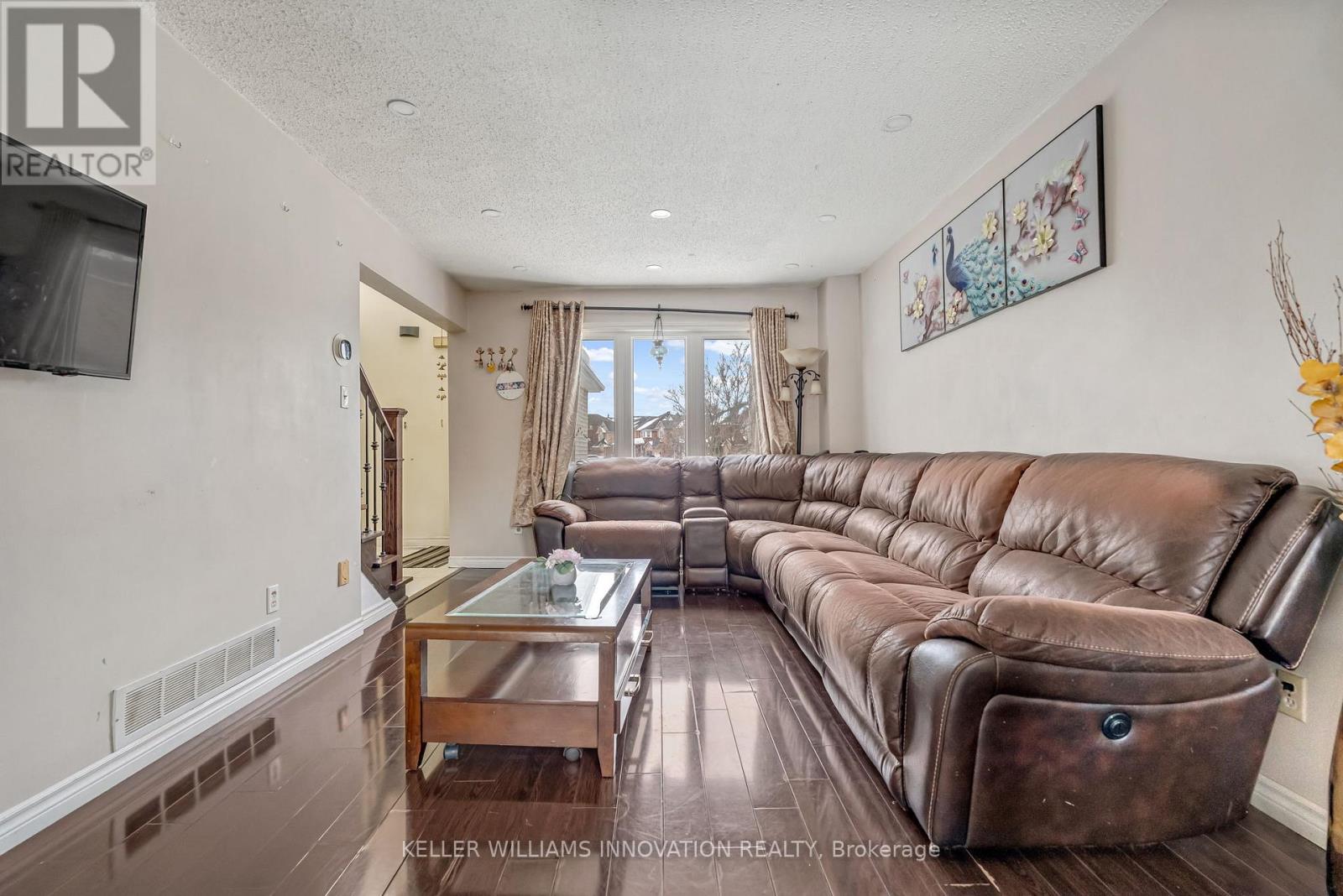 161 Havelock Drive, Brampton, Ontario  L6W 4G4 - Photo 7 - W12799396