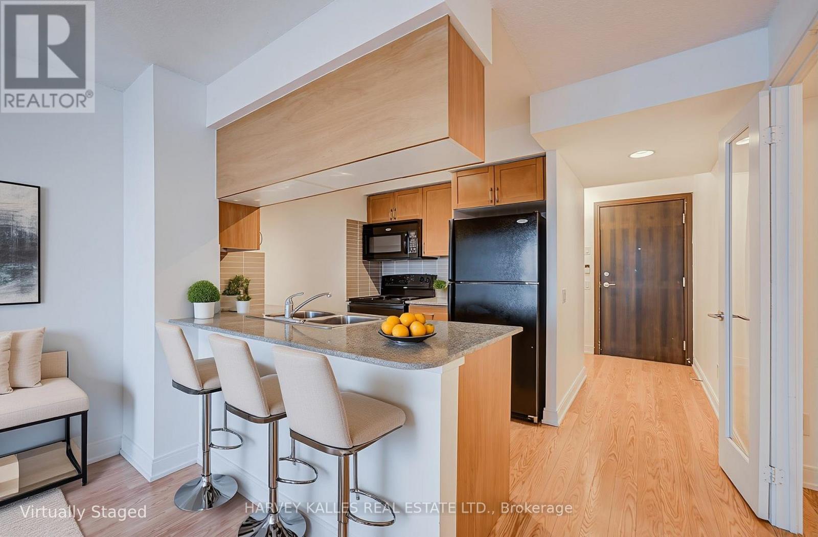 746 - 25 Viking Lane, Toronto, Ontario  M9B 0A1 - Photo 4 - W12799404