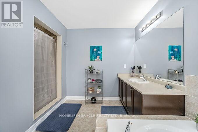 430 Father Tobin Road, Brampton, Ontario  L6R 0S2 - Photo 11 - W12799436