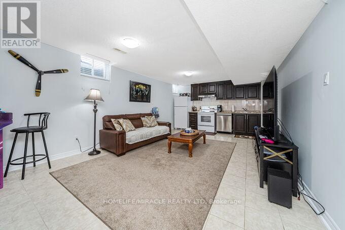 430 Father Tobin Road, Brampton, Ontario  L6R 0S2 - Photo 13 - W12799436