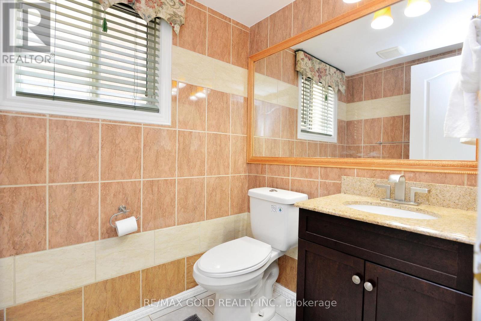 46 Mint Leaf Boulevard, Brampton, Ontario  L6Z 3B7 - Photo 15 - W12799476