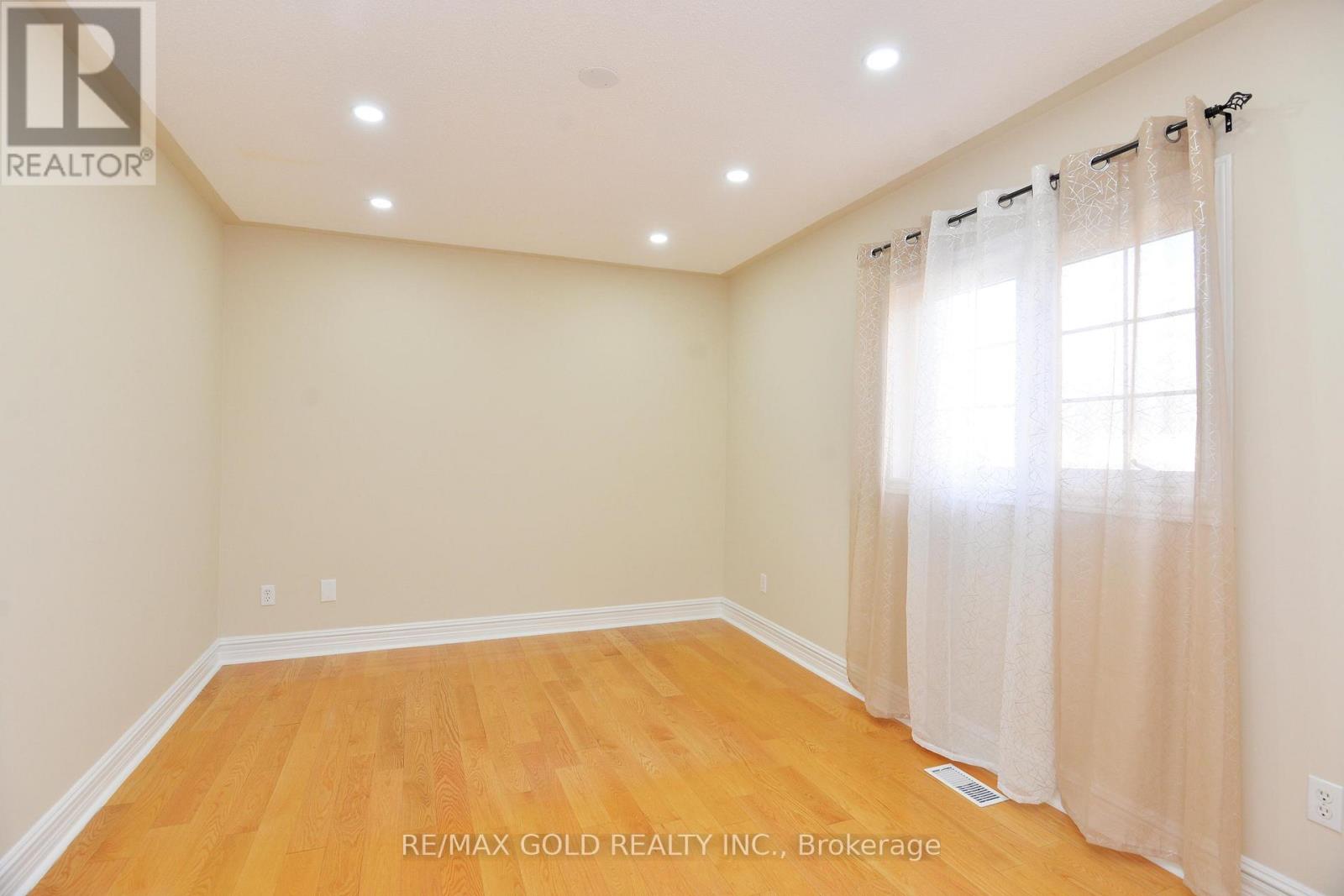 46 Mint Leaf Boulevard, Brampton, Ontario  L6Z 3B7 - Photo 19 - W12799476