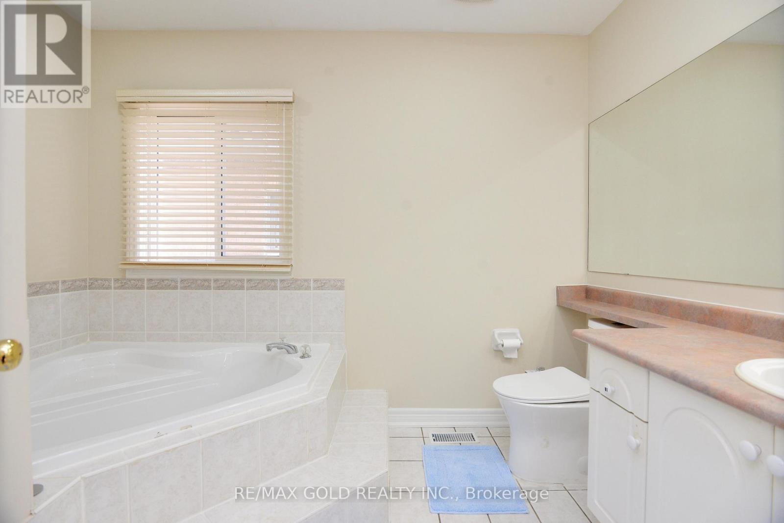 46 Mint Leaf Boulevard, Brampton, Ontario  L6Z 3B7 - Photo 25 - W12799476