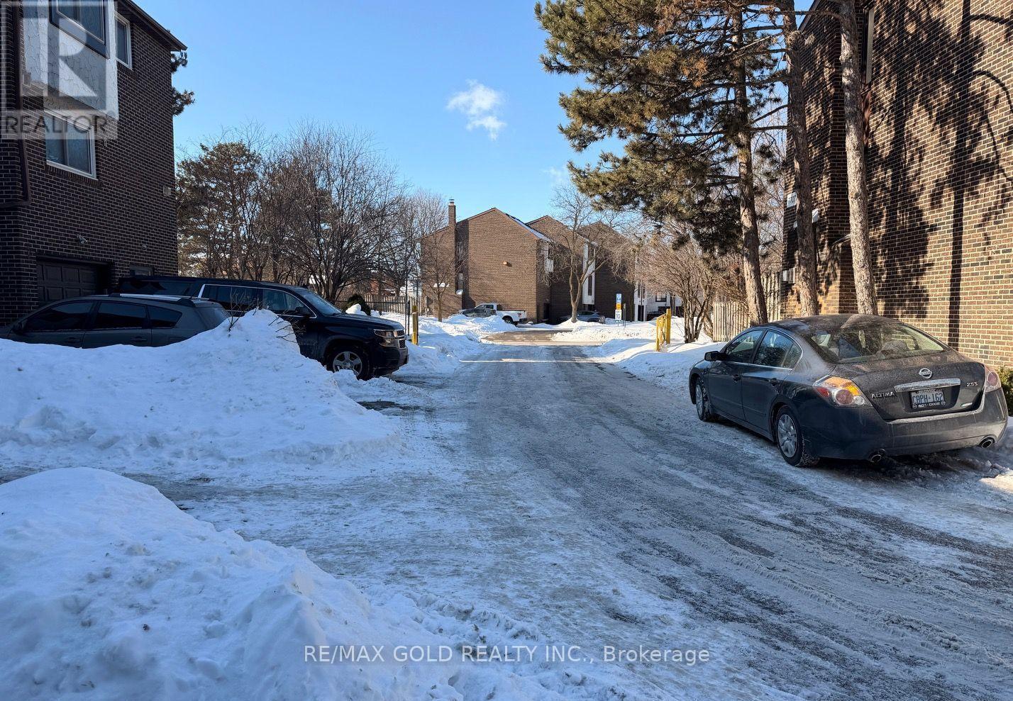 26 - 7707 Darcel Avenue, Mississauga, Ontario L4T 3W9 - Photo 37 - W12799504