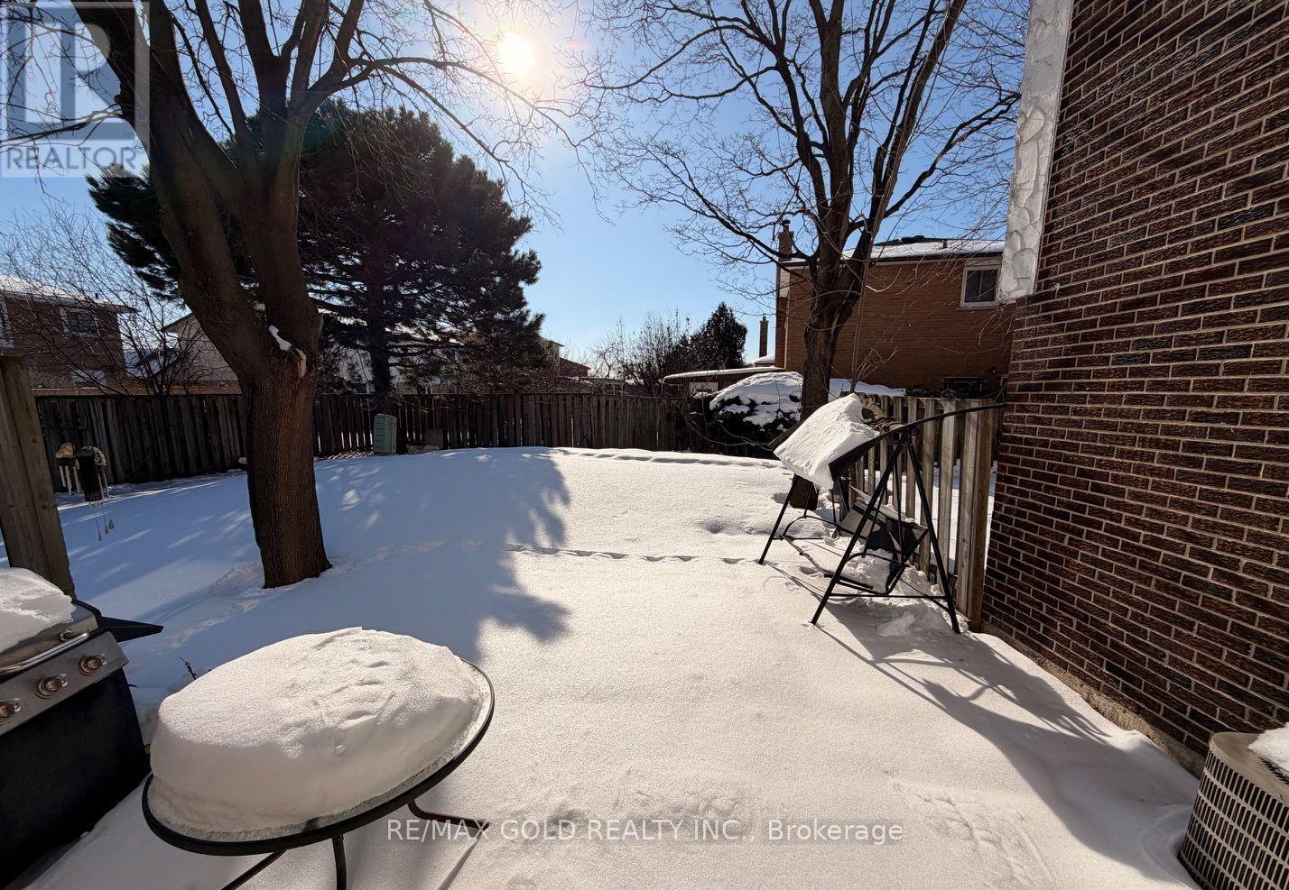 26 - 7707 Darcel Avenue, Mississauga, Ontario L4T 3W9 - Photo 39 - W12799504