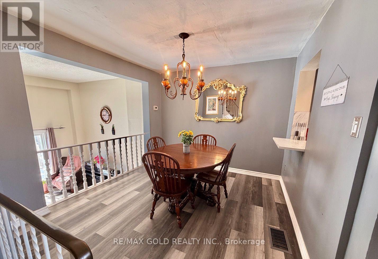 26 - 7707 Darcel Avenue, Mississauga, Ontario L4T 3W9 - Photo 6 - W12799504