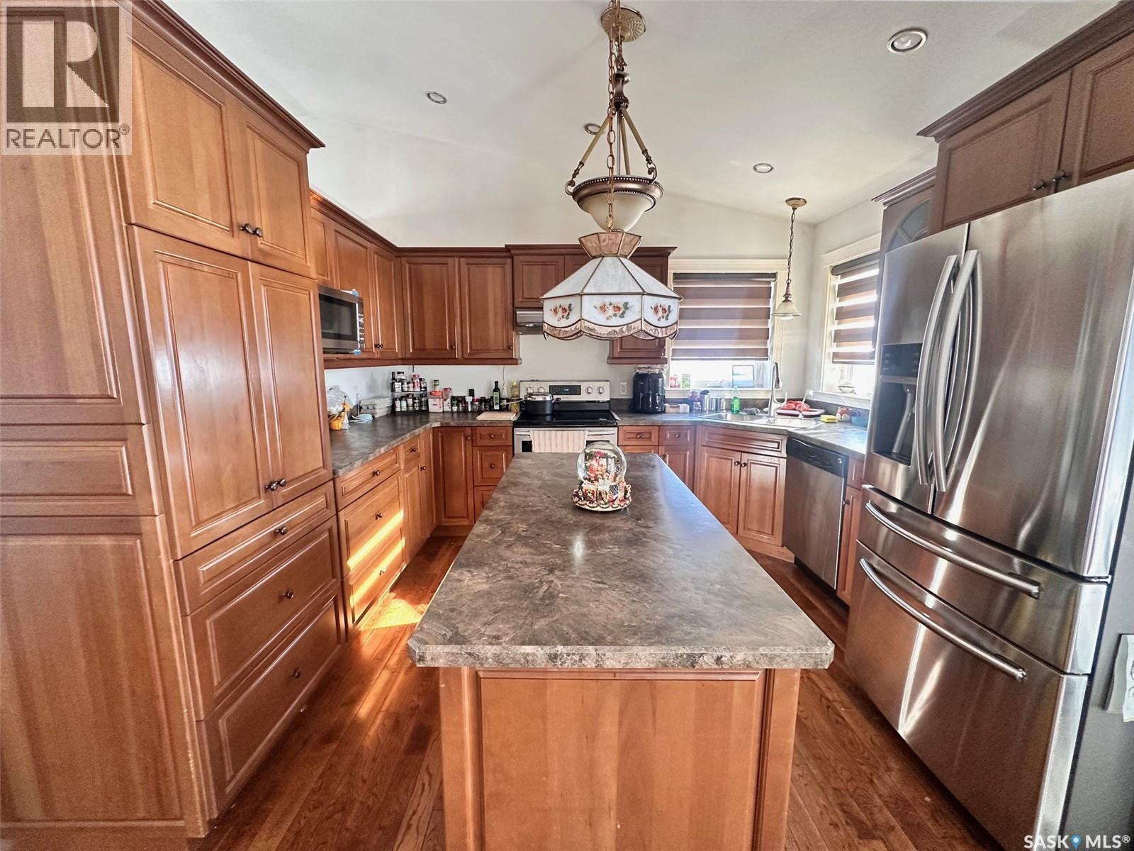 506 2nd Avenue Place, Radisson, Saskatchewan  S0K 3L0 - Photo 3 - SK028816