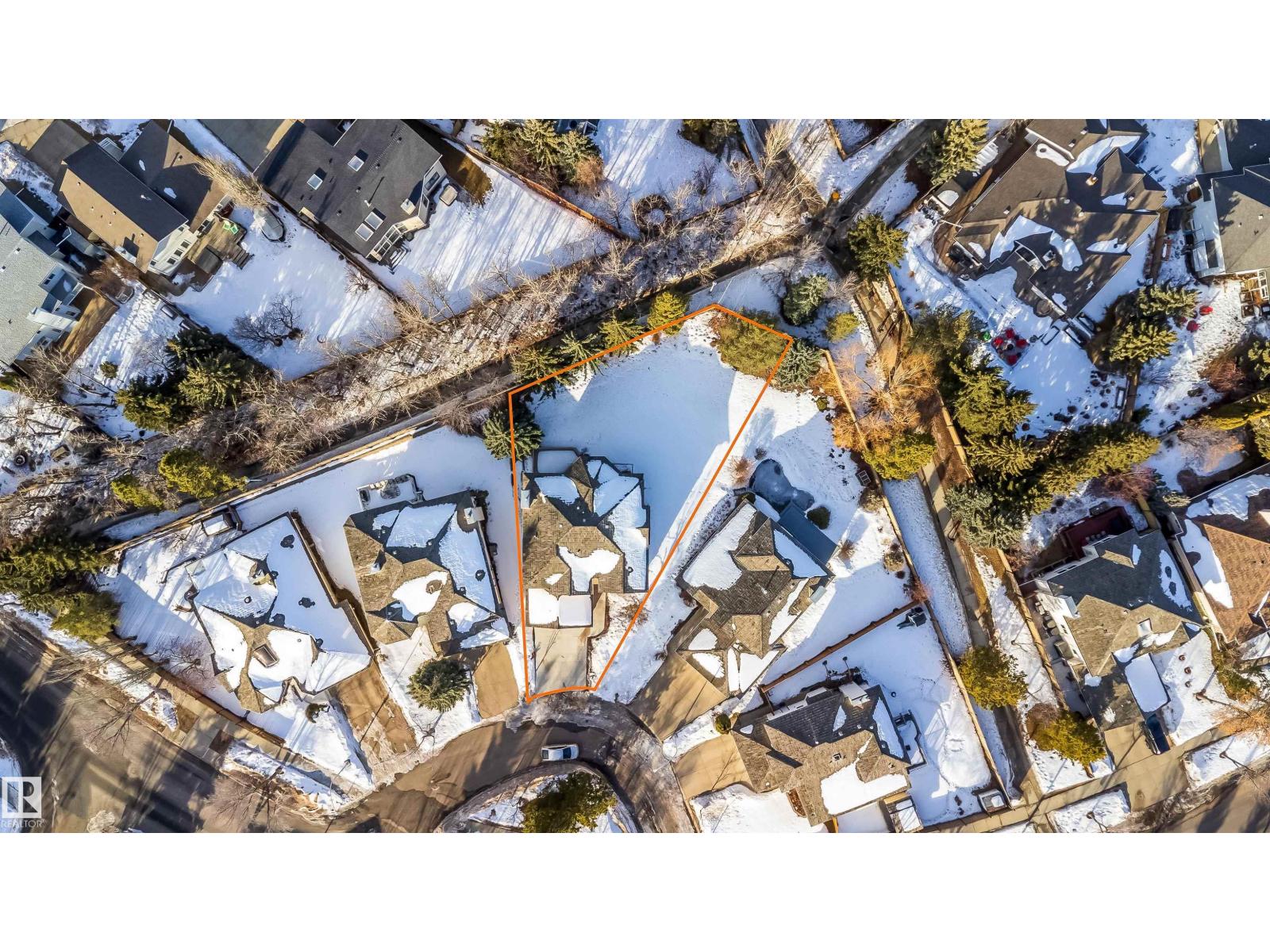 316 Burton Rd Nw, Edmonton, Alberta  T6R 2G7 - Photo 3 - E4474000