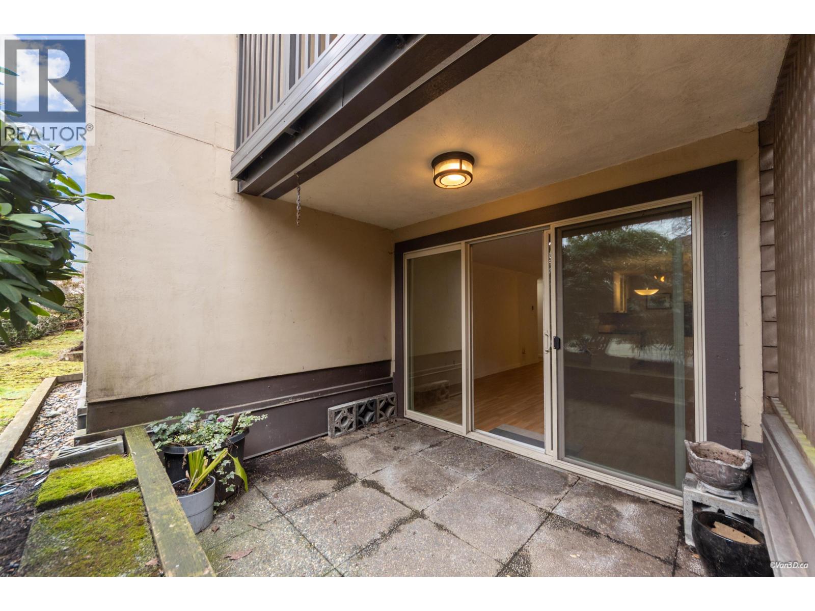 109 9847 Manchester Drive, Burnaby, British Columbia  V3N 4P4 - Photo 13 - R3090856