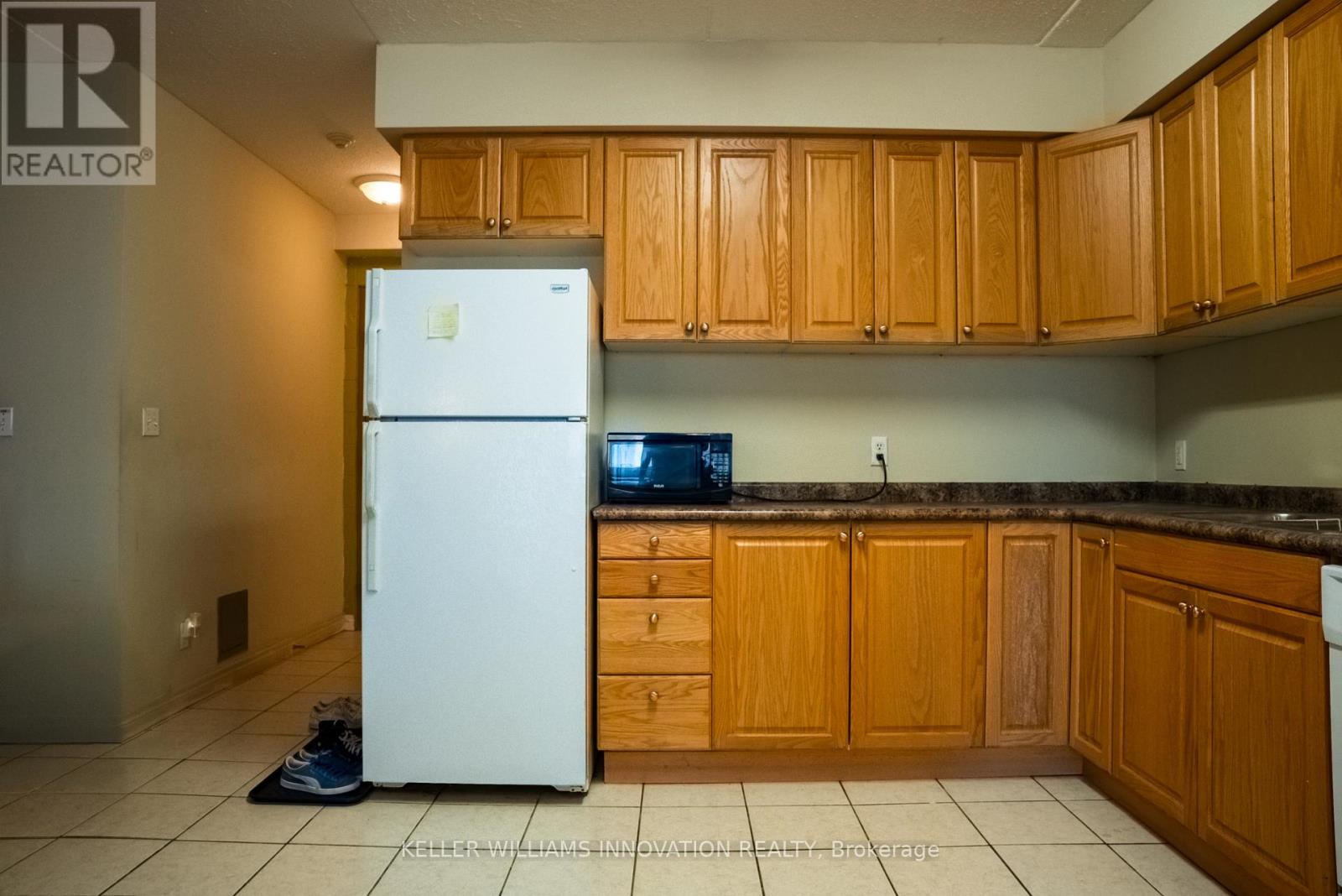 402 - 253 Lester Street, Waterloo, Ontario  N2L 3W6 - Photo 2 - X12799360