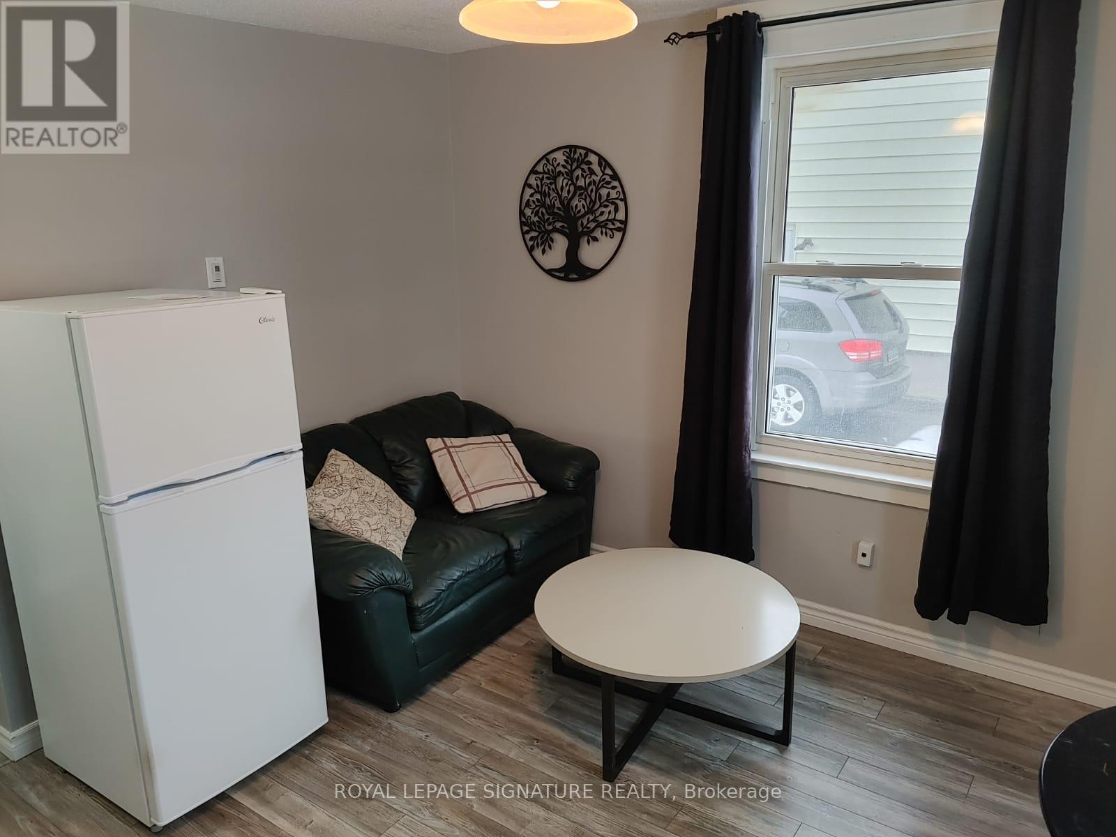 143 Dundas Street W, Greater Napanee, Ontario  K7R 2A2 - Photo 16 - X12799388