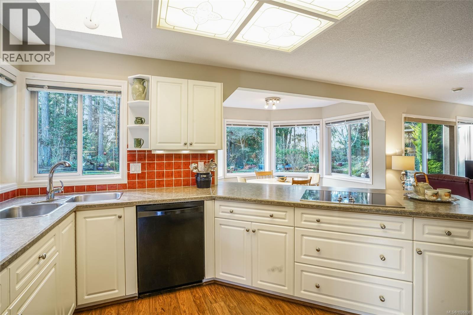 1571 Arbutus Dr, Nanoose Bay, British Columbia  V9P 9C8 - Photo 25 - 1026038