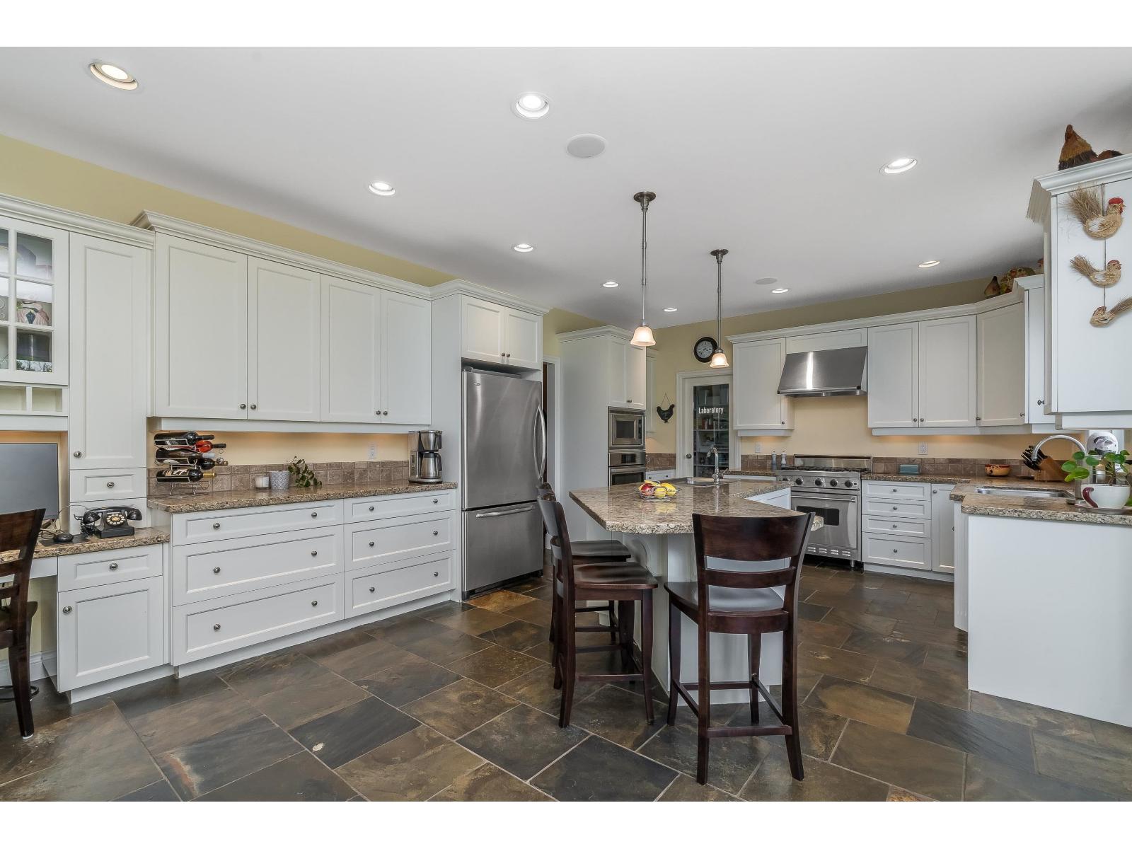 1192 212 Street, Langley, British Columbia  V2Z 1T1 - Photo 21 - R3091033