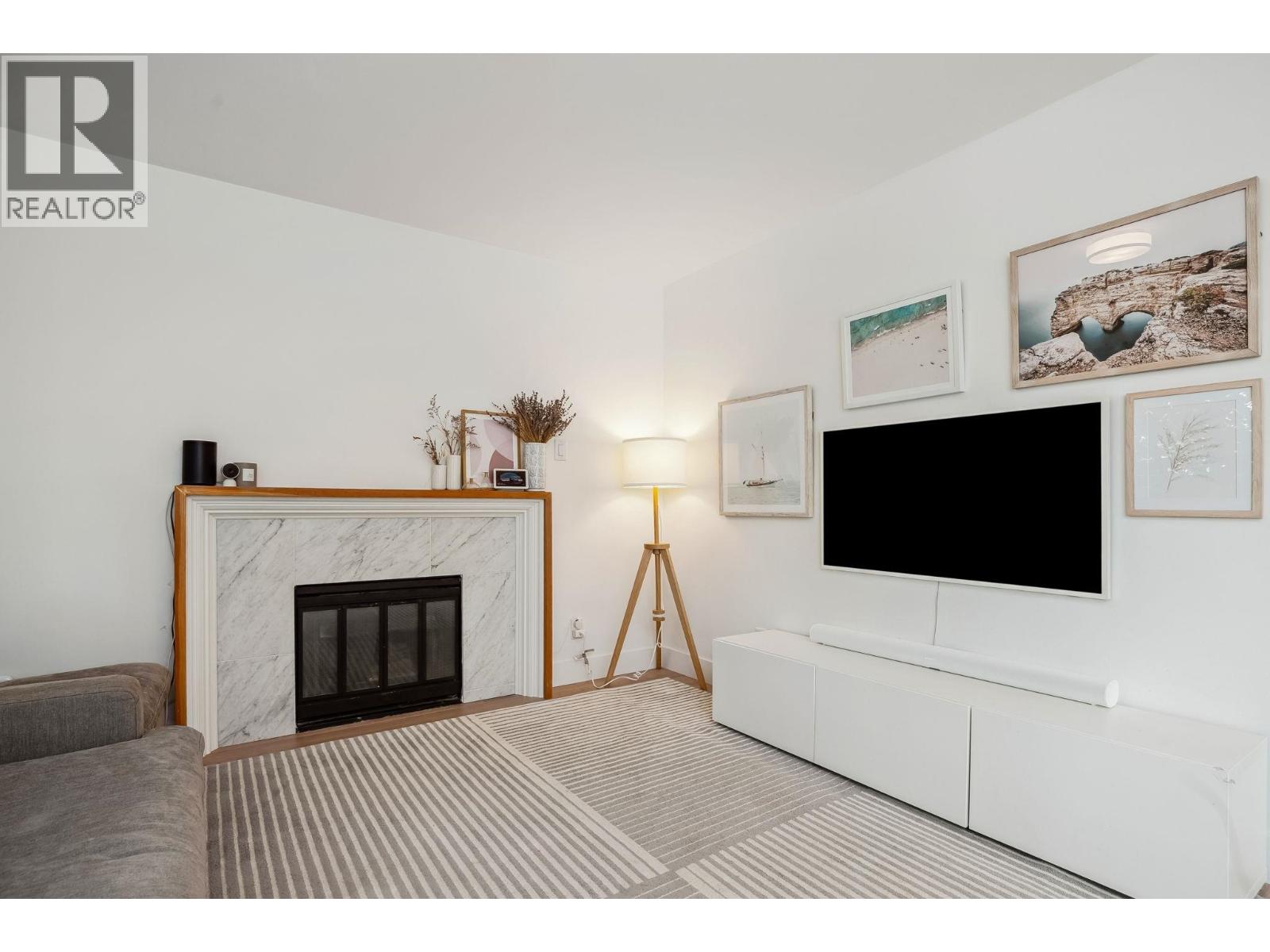 5921 Ontario Street, Vancouver, British Columbia  V5W 2M1 - Photo 5 - R3075304