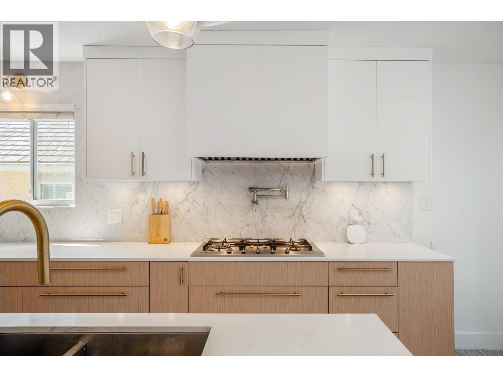 5921 Ontario Street, Vancouver, British Columbia  V5W 2M1 - Photo 11 - R3075304