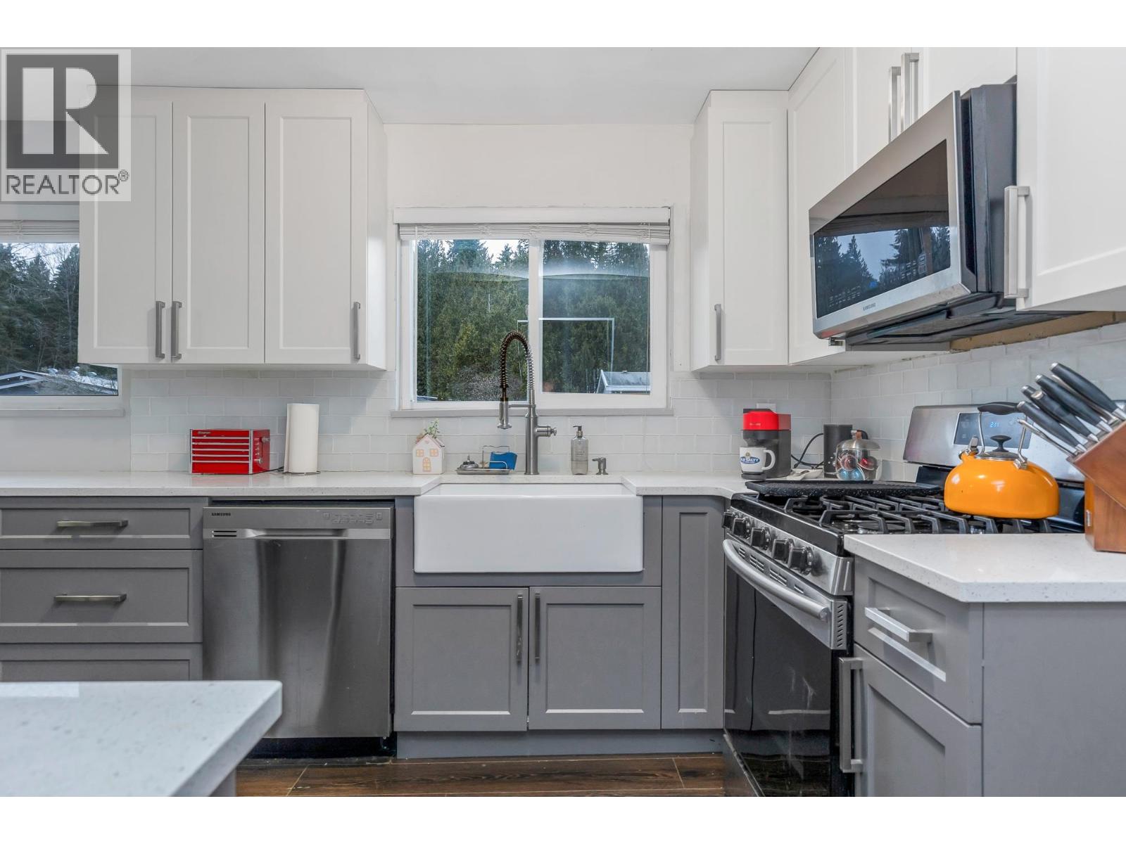 1130 Blue Heron Crescent, Port Coquitlam, British Columbia  V3B 1X1 - Photo 6 - R3090988