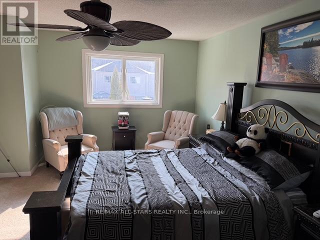 44 Toscana Drive, Whitby, Ontario  L1R 3N6 - Photo 4 - E12799044