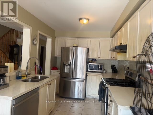 44 Toscana Drive, Whitby, Ontario  L1R 3N6 - Photo 9 - E12799044