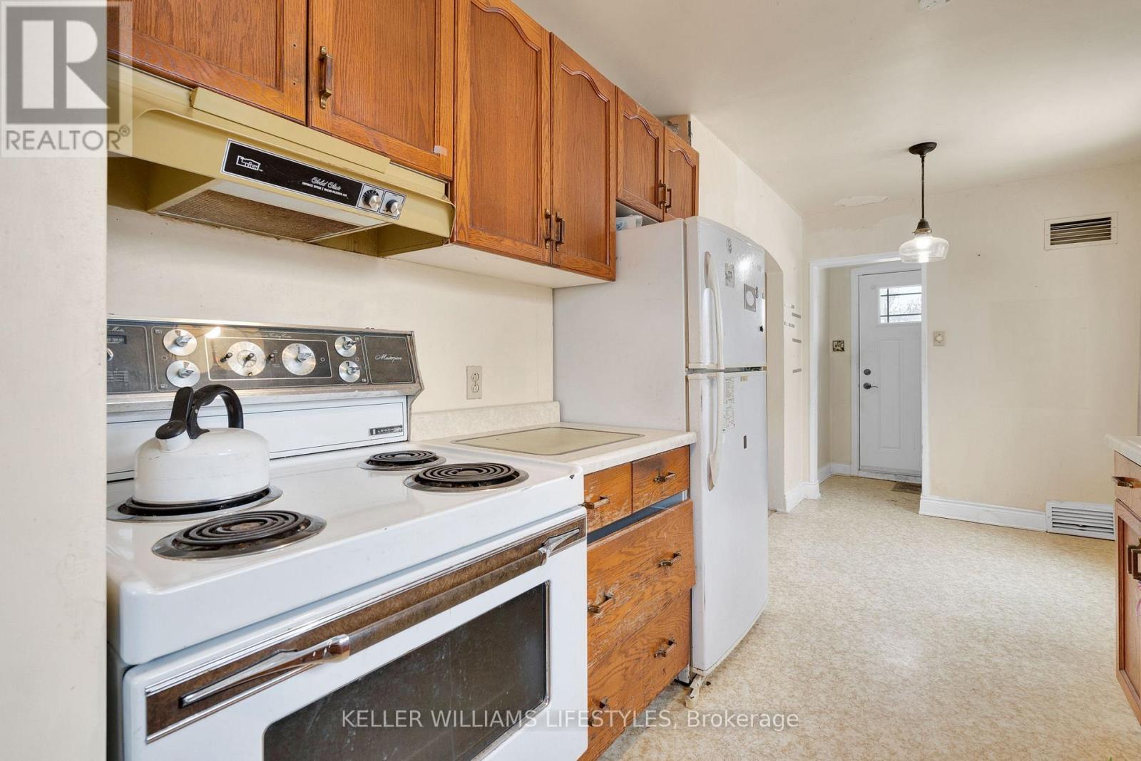 716 Leroy Avenue, London East, Ontario  N5Y 4G5 - Photo 11 - X12799574