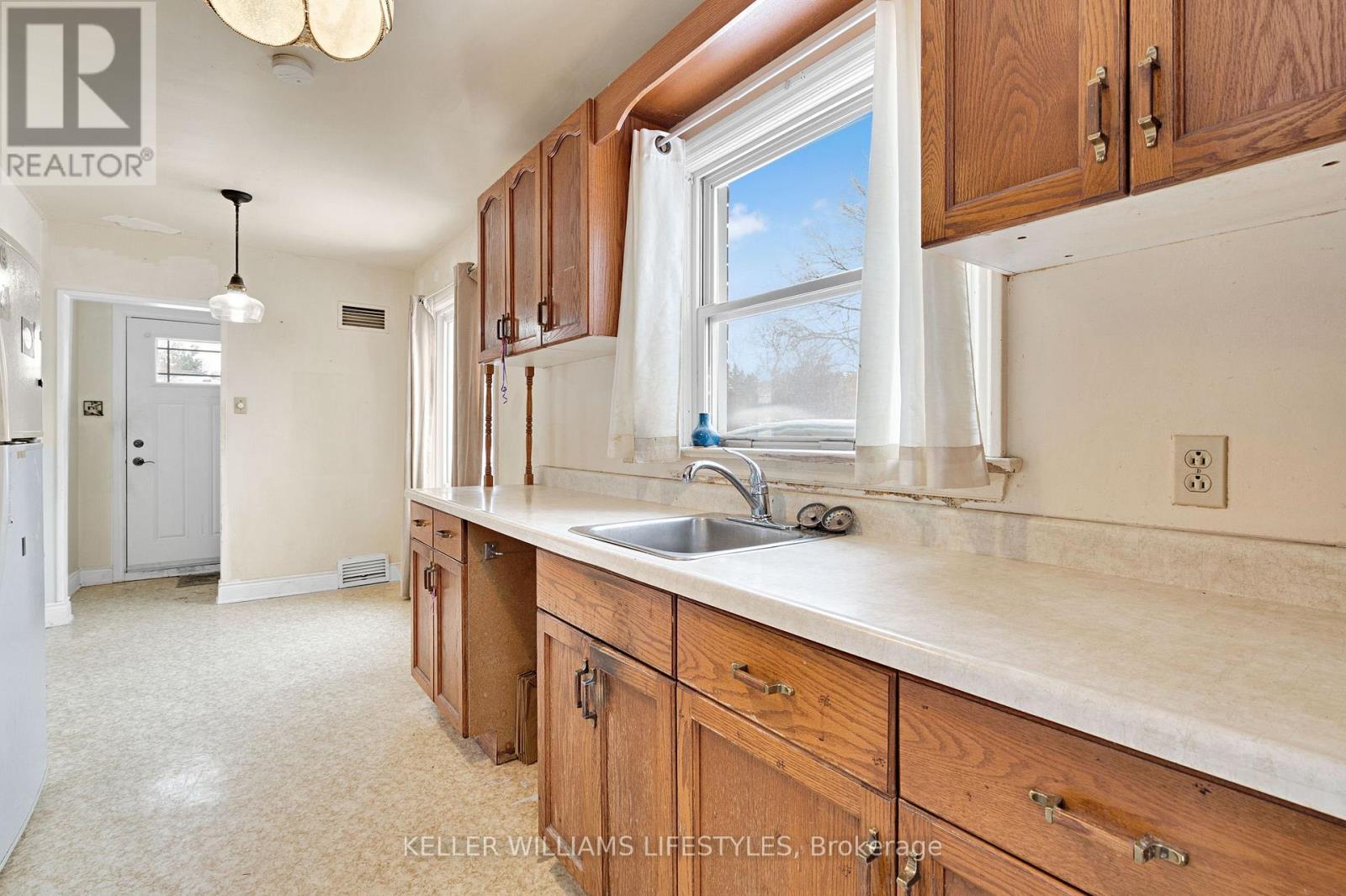 716 Leroy Avenue, London East, Ontario  N5Y 4G5 - Photo 12 - X12799574