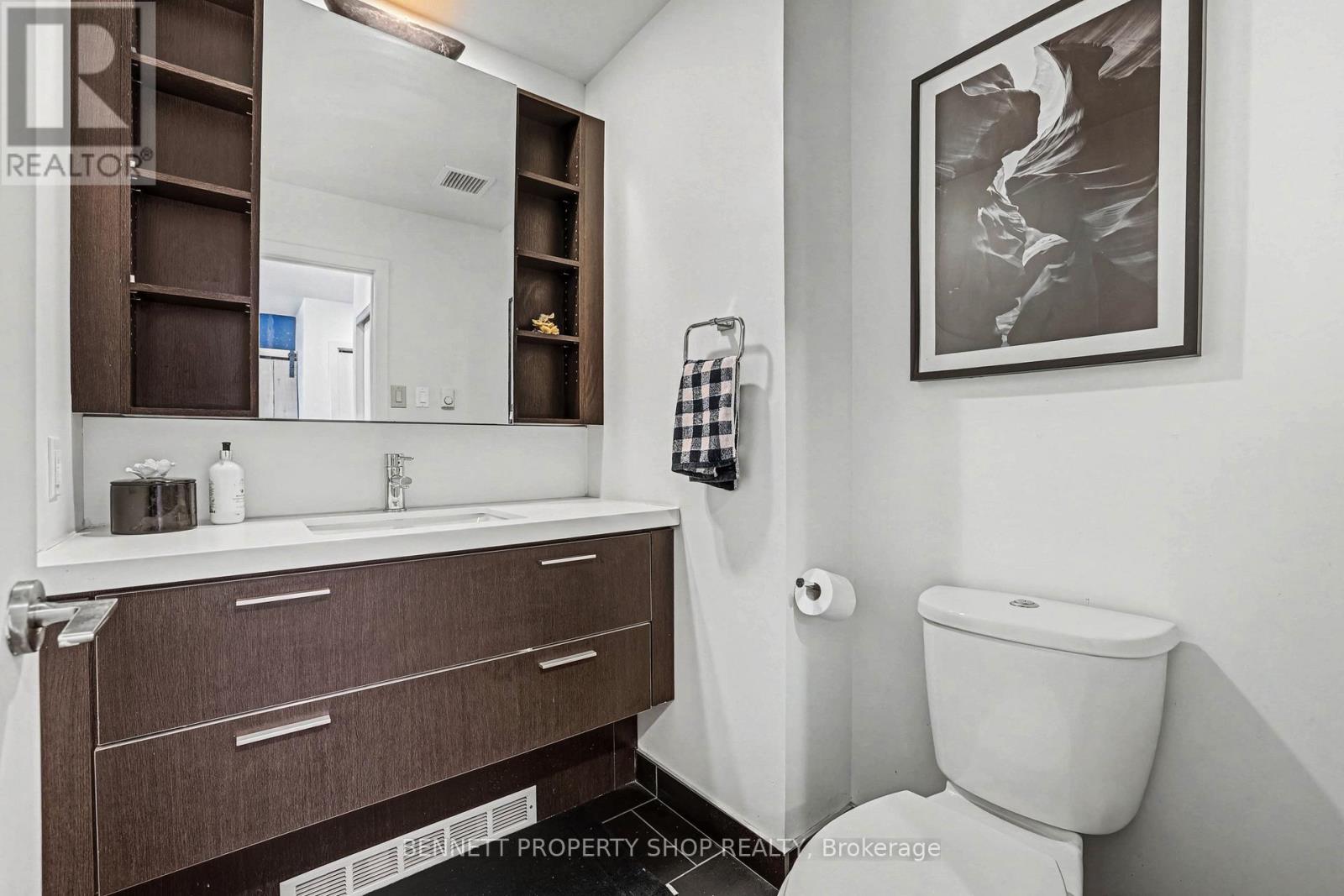 811 - 360 Mcleod Street, Ottawa, Ontario  K2P 1A9 - Photo 8 - X12799538