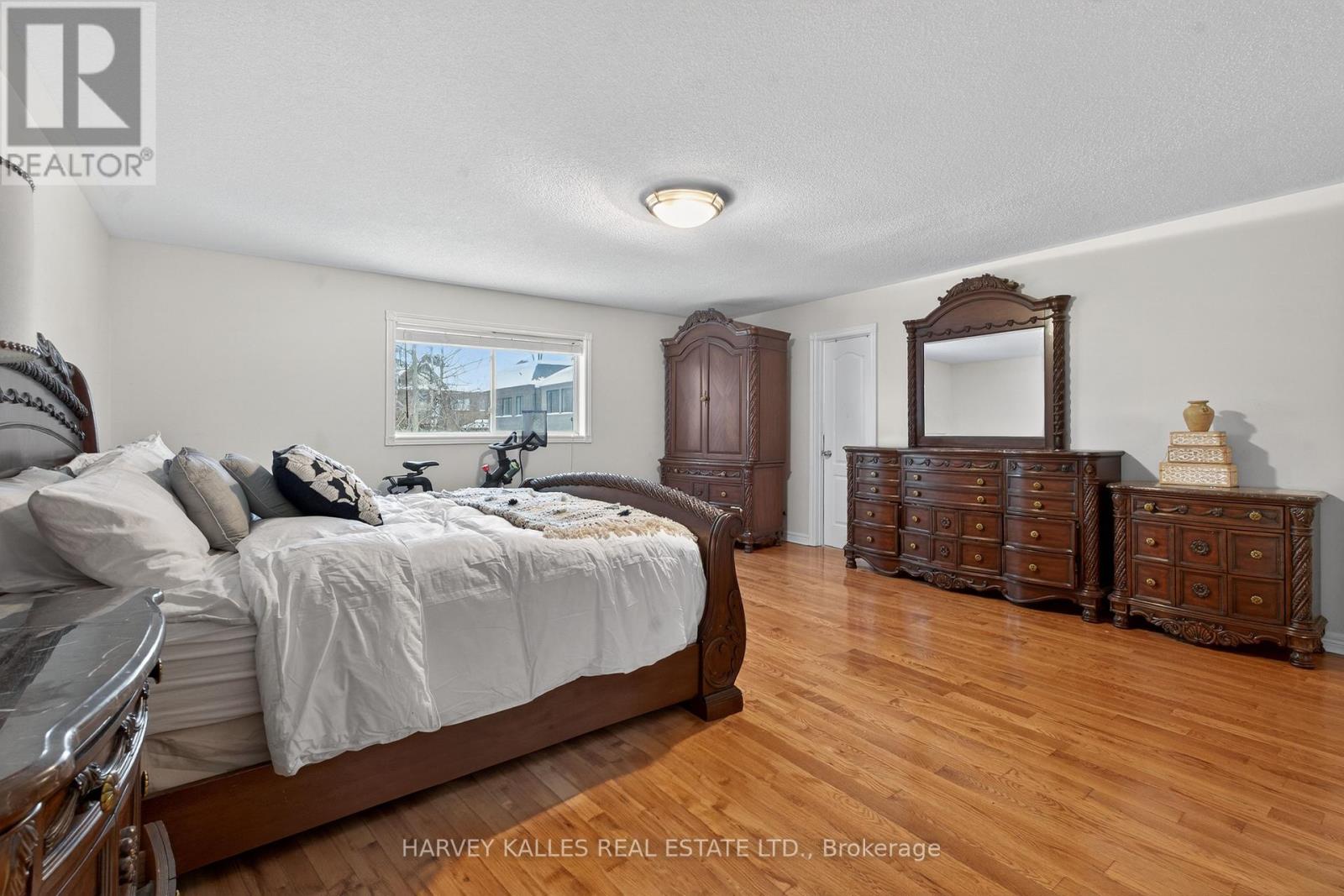 60 Wolfson Crescent, Richmond Hill, Ontario  L4E 4P1 - Photo 25 - N12790640