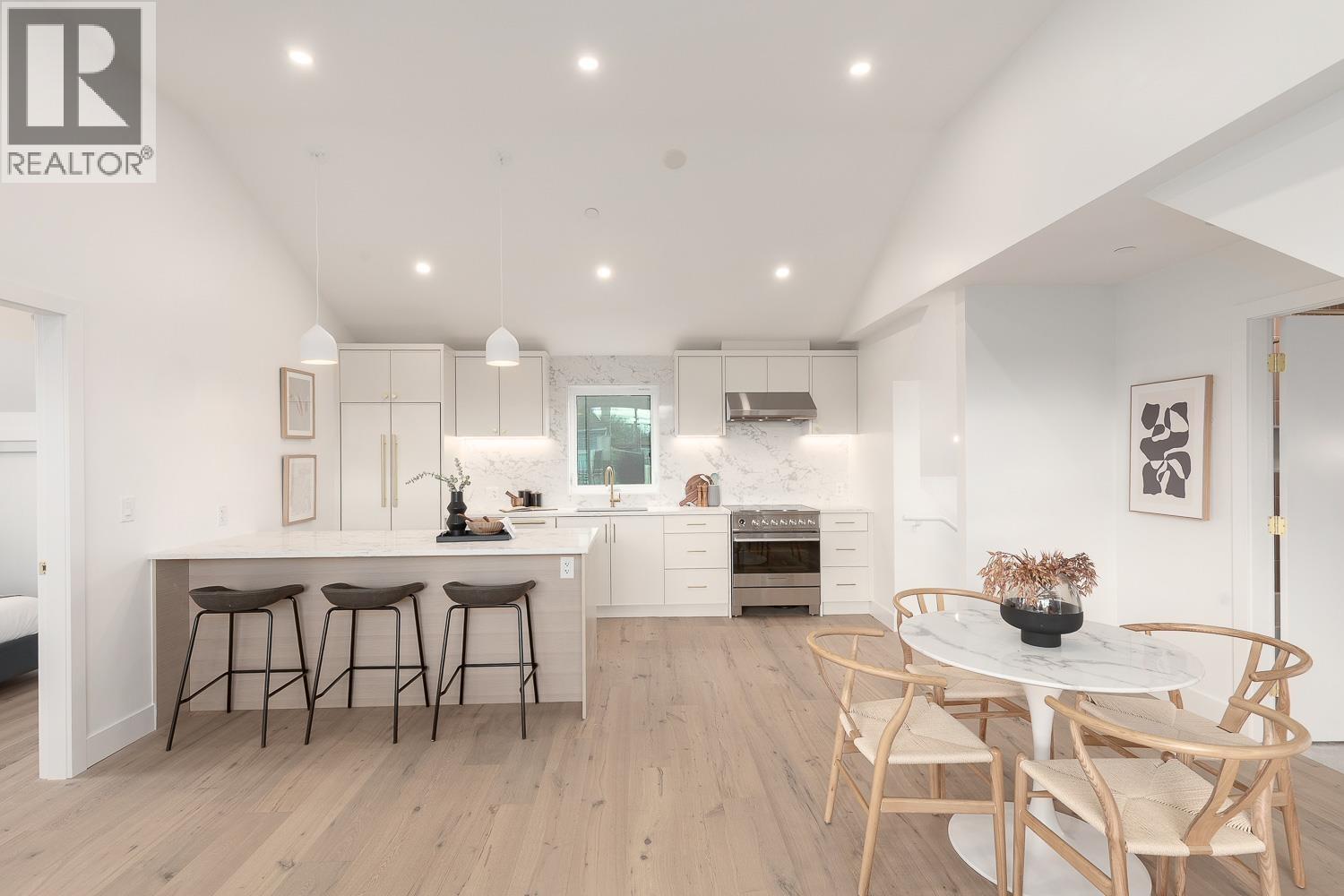 464 E 17th Avenue, Vancouver, British Columbia  V5V 1B1 - Photo 1 - R3091221