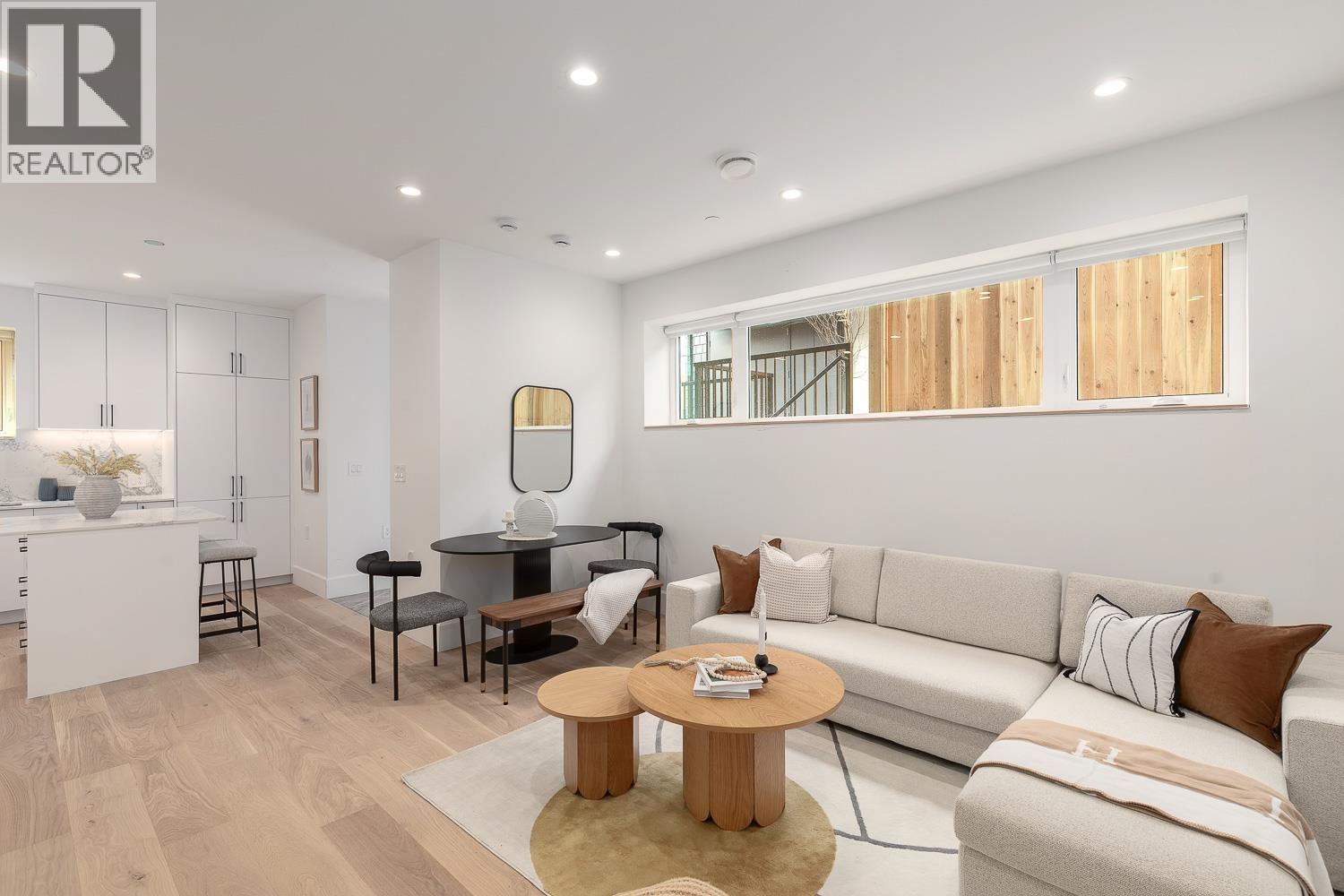 851 E 19th Avenue, Vancouver, British Columbia  V5V 1K6 - Photo 3 - R3091222