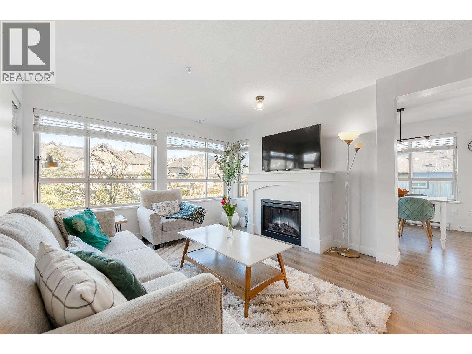 401 3132 Dayanee Springs Boulevard, Coquitlam, British Columbia  V3E 0B5 - Photo 3 - R3091224