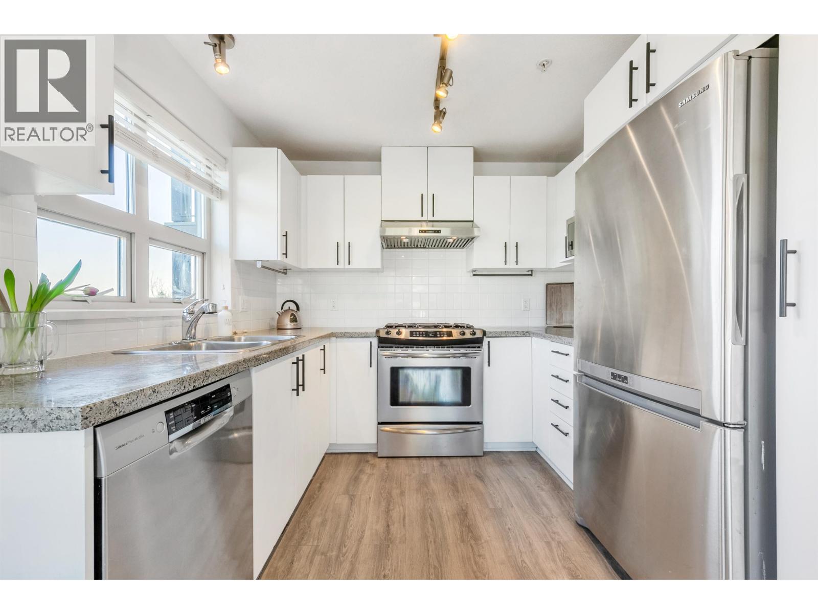 401 3132 Dayanee Springs Boulevard, Coquitlam, British Columbia  V3E 0B5 - Photo 8 - R3091224