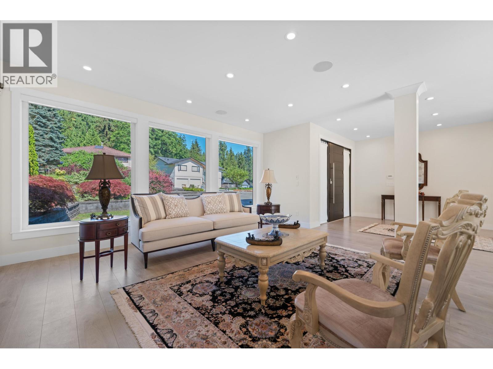 5199 Cliffridge Avenue, North Vancouver, British Columbia  V7R 3V2 - Photo 14 - R3091225