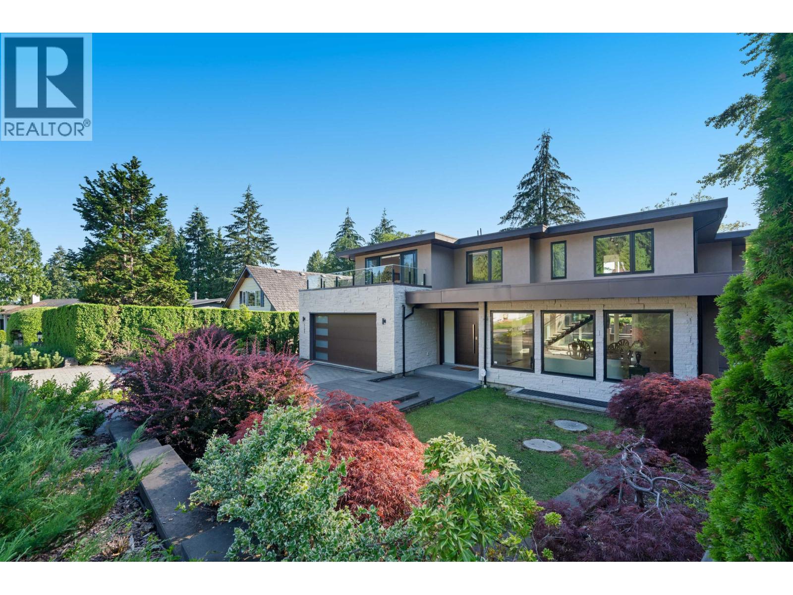 5199 Cliffridge Avenue, North Vancouver, British Columbia  V7R 3V2 - Photo 4 - R3091225