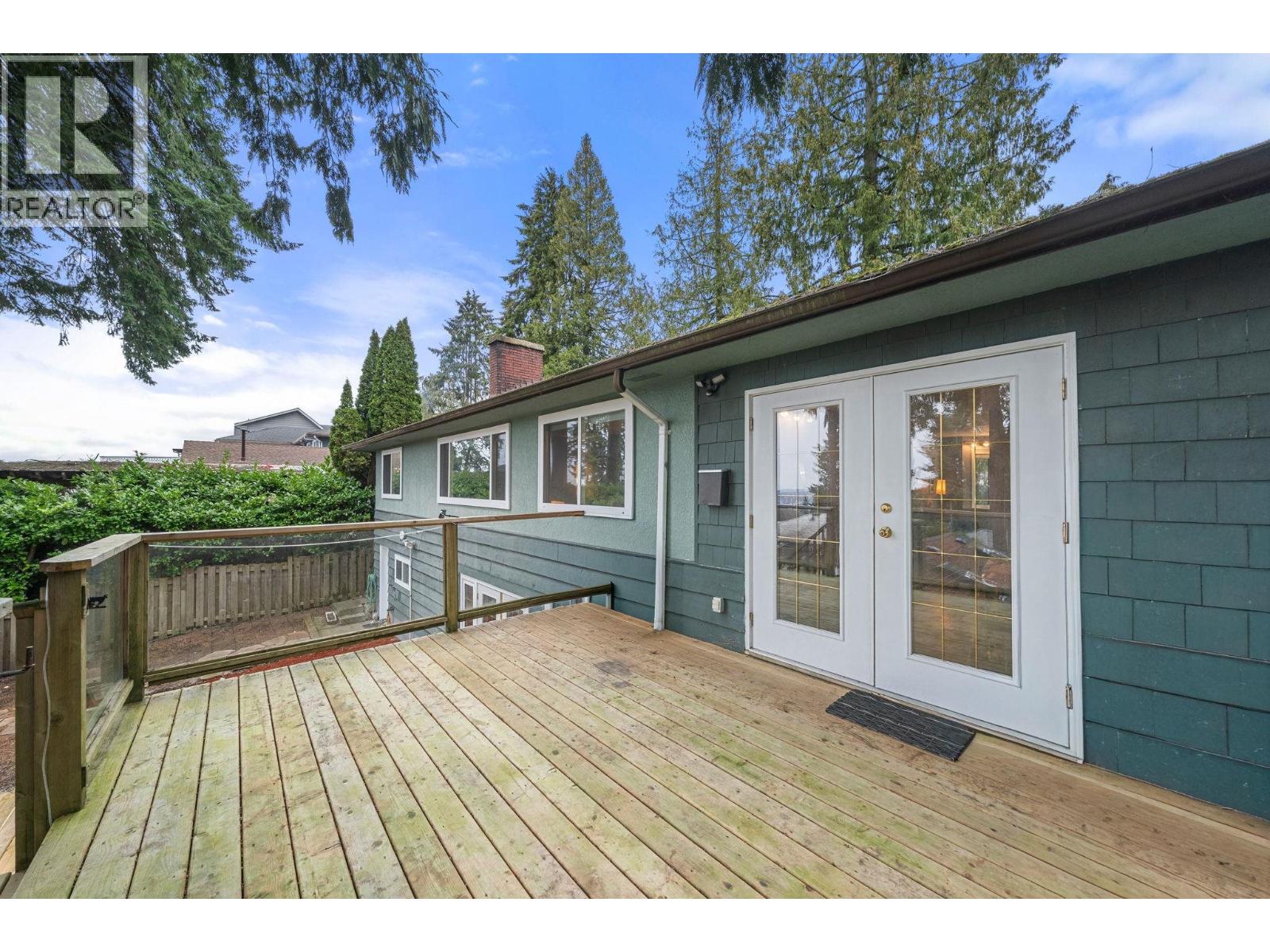 479 E 29th Street, North Vancouver, British Columbia  V7N 1E2 - Photo 13 - R3091275