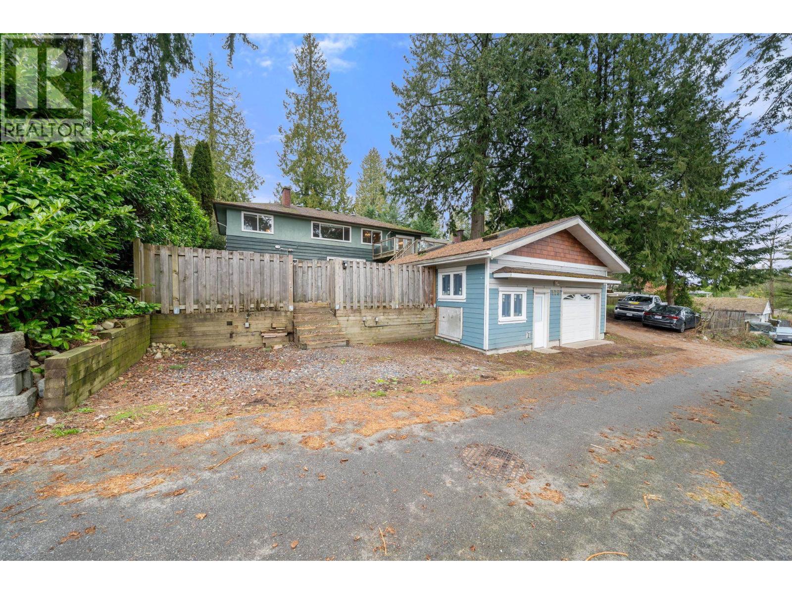 479 E 29th Street, North Vancouver, British Columbia  V7N 1E2 - Photo 34 - R3091275