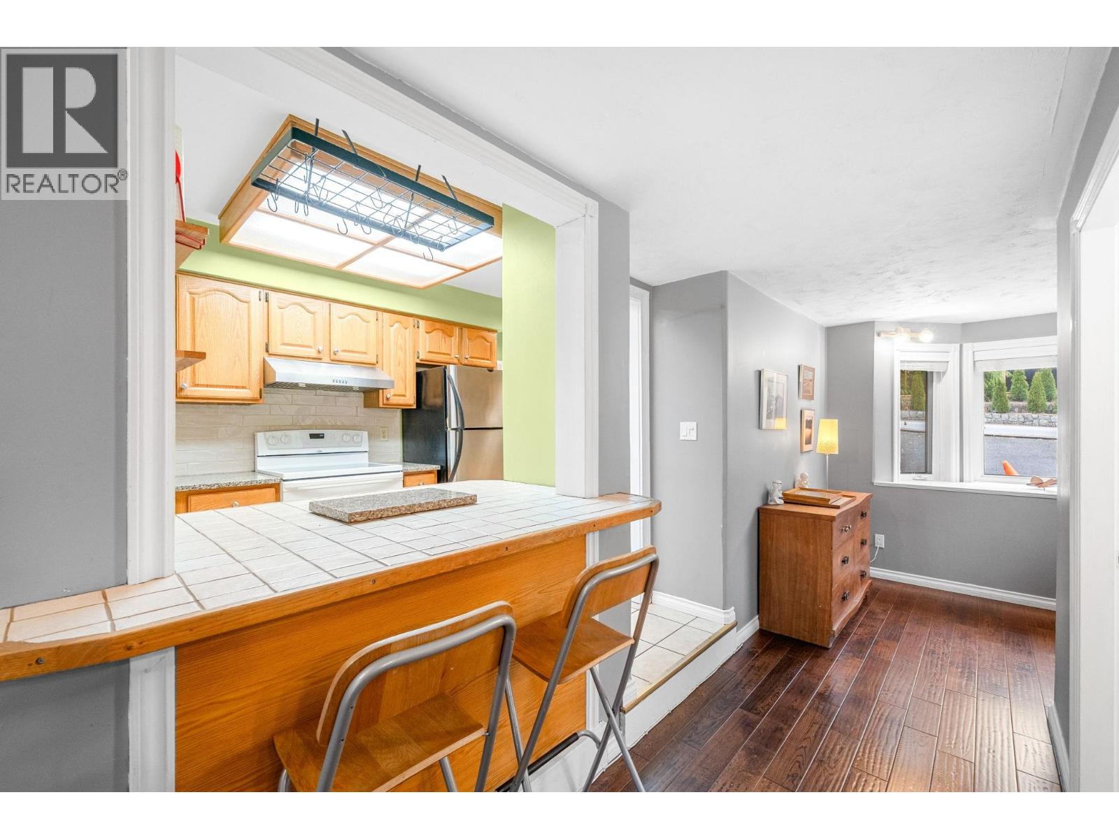 479 E 29th Street, North Vancouver, British Columbia  V7N 1E2 - Photo 9 - R3091275