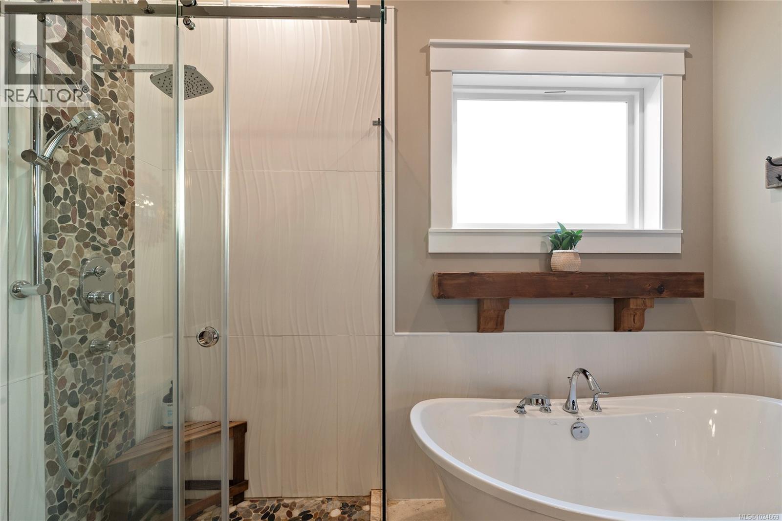 7343 Lakefront Pl, Lake Cowichan, British Columbia  V0R 2G1 - Photo 34 - 1024869