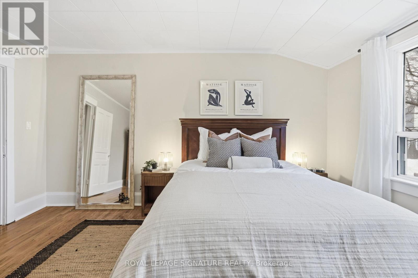 162 Kingsmount Park Road, Toronto, Ontario  M4L 3L8 - Photo 18 - E12799554