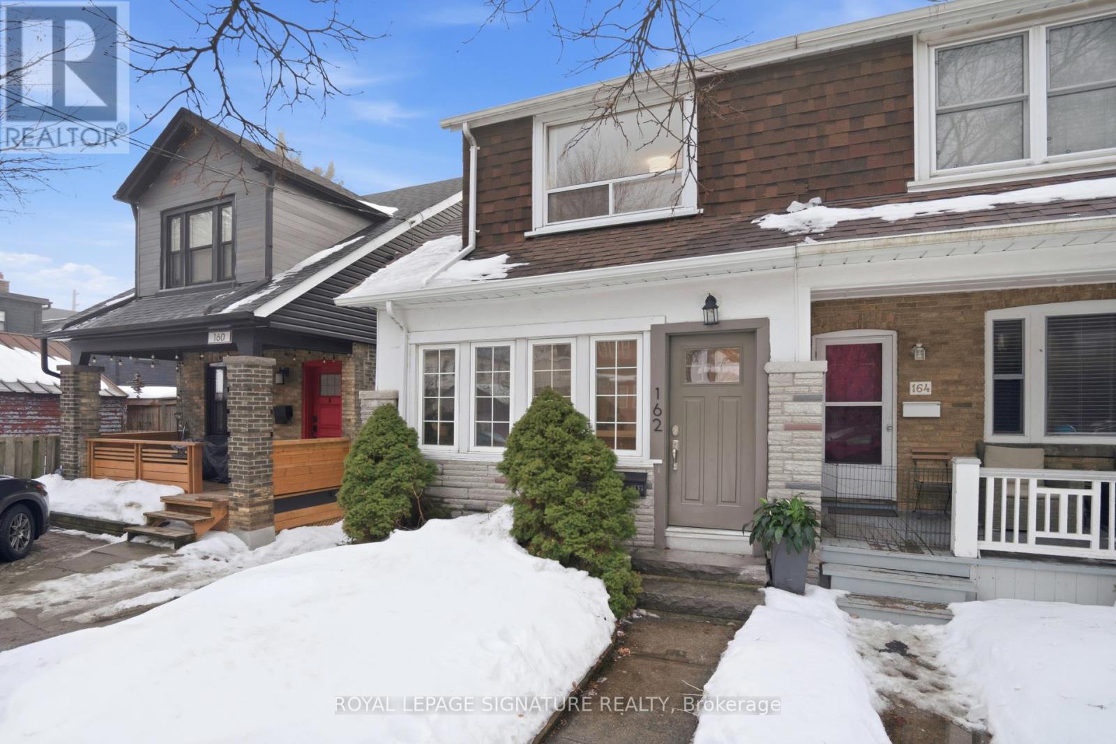 162 Kingsmount Park Road, Toronto, Ontario  M4L 3L8 - Photo 2 - E12799554