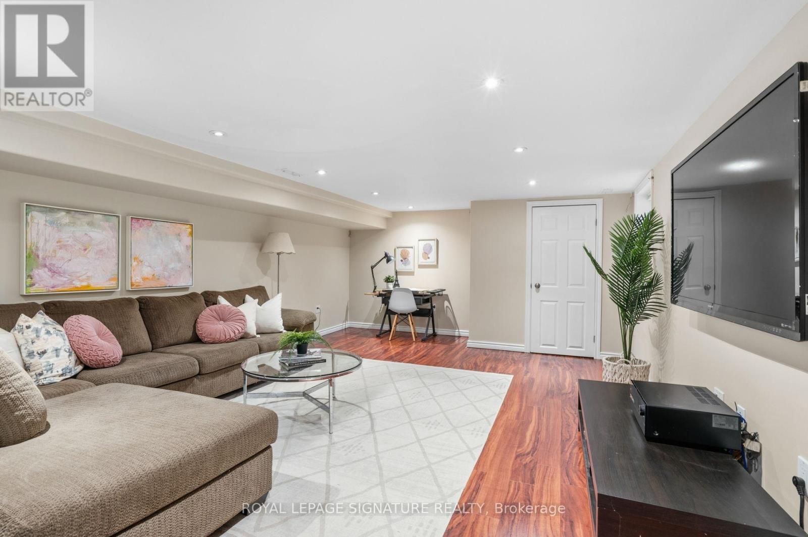 162 Kingsmount Park Road, Toronto, Ontario  M4L 3L8 - Photo 24 - E12799554